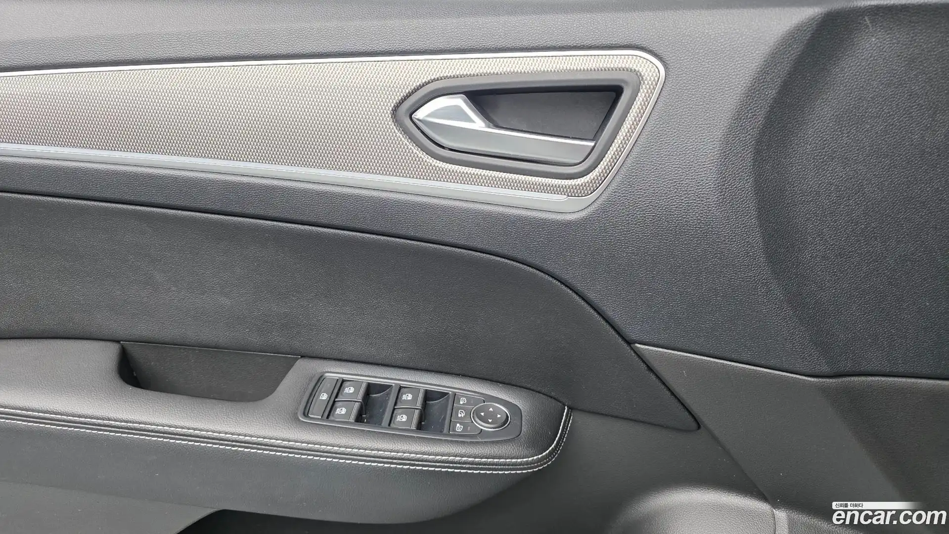 XM3 Renault Korea 2022.10-INNER-034