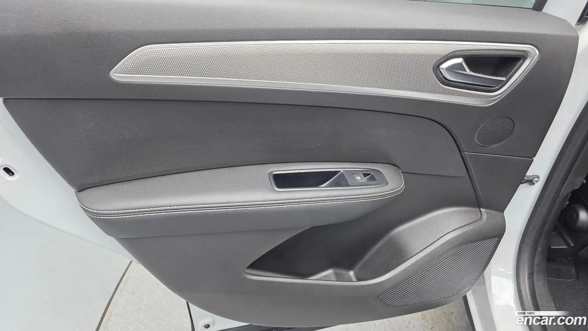 XM3 Renault Korea 2022.10-INNER-035