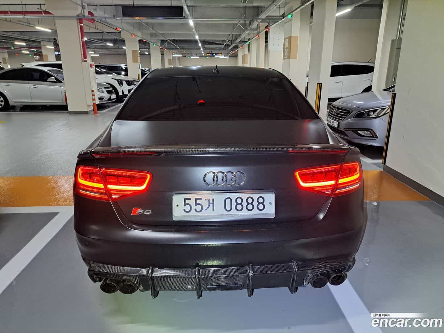S8 Audi 2013.0-OUTER-003