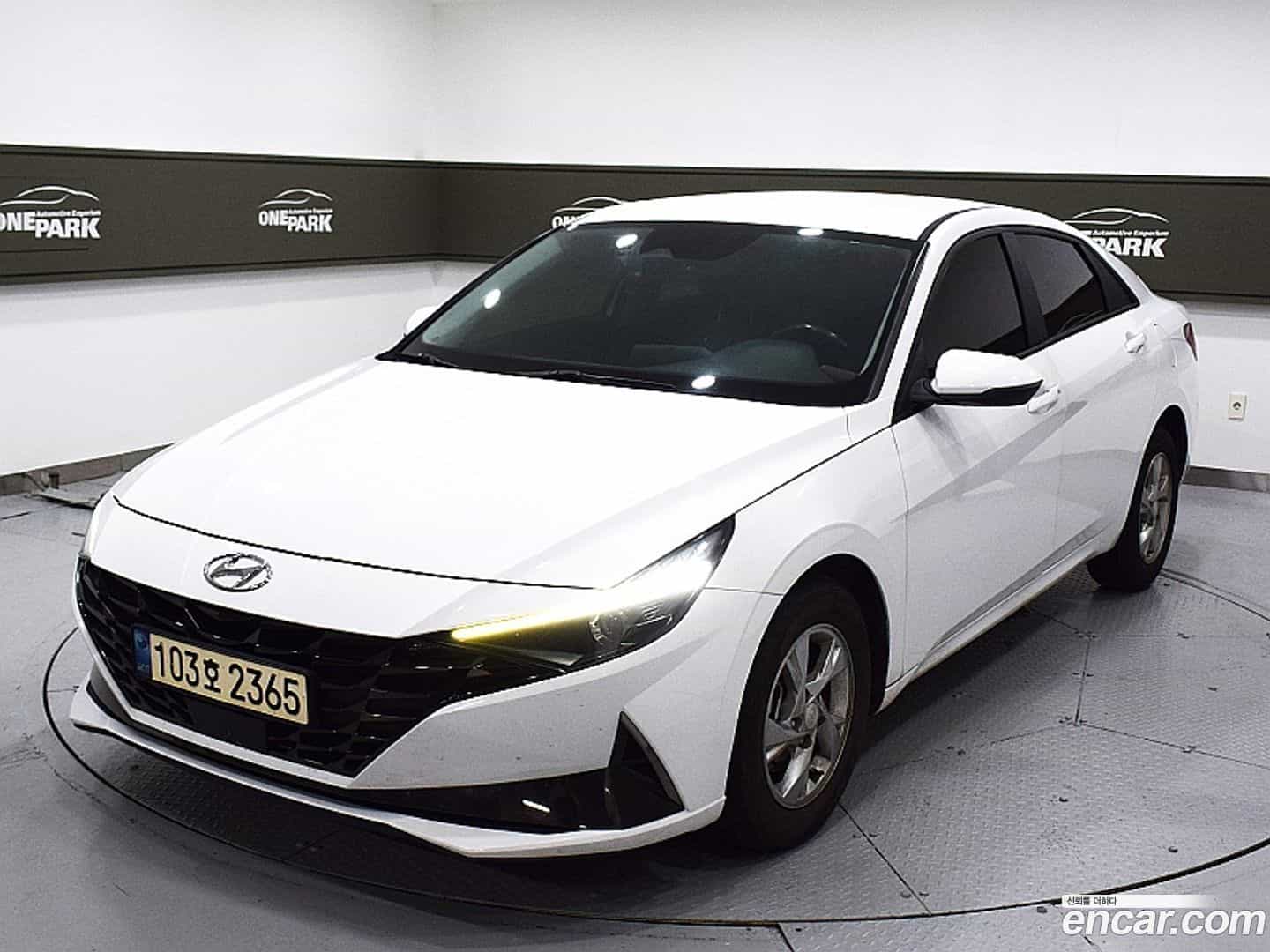 AVANTE Hyundai 2021.6-OUTER-001