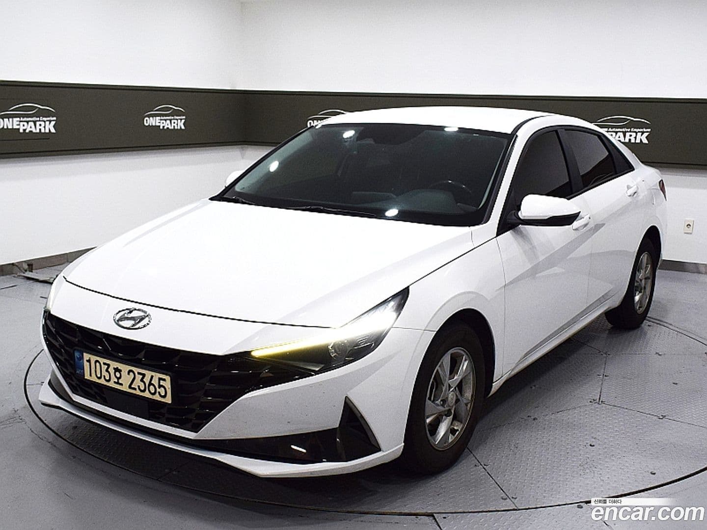 Main__Slider__Photo:AVANTE Hyundai 2021.6-0