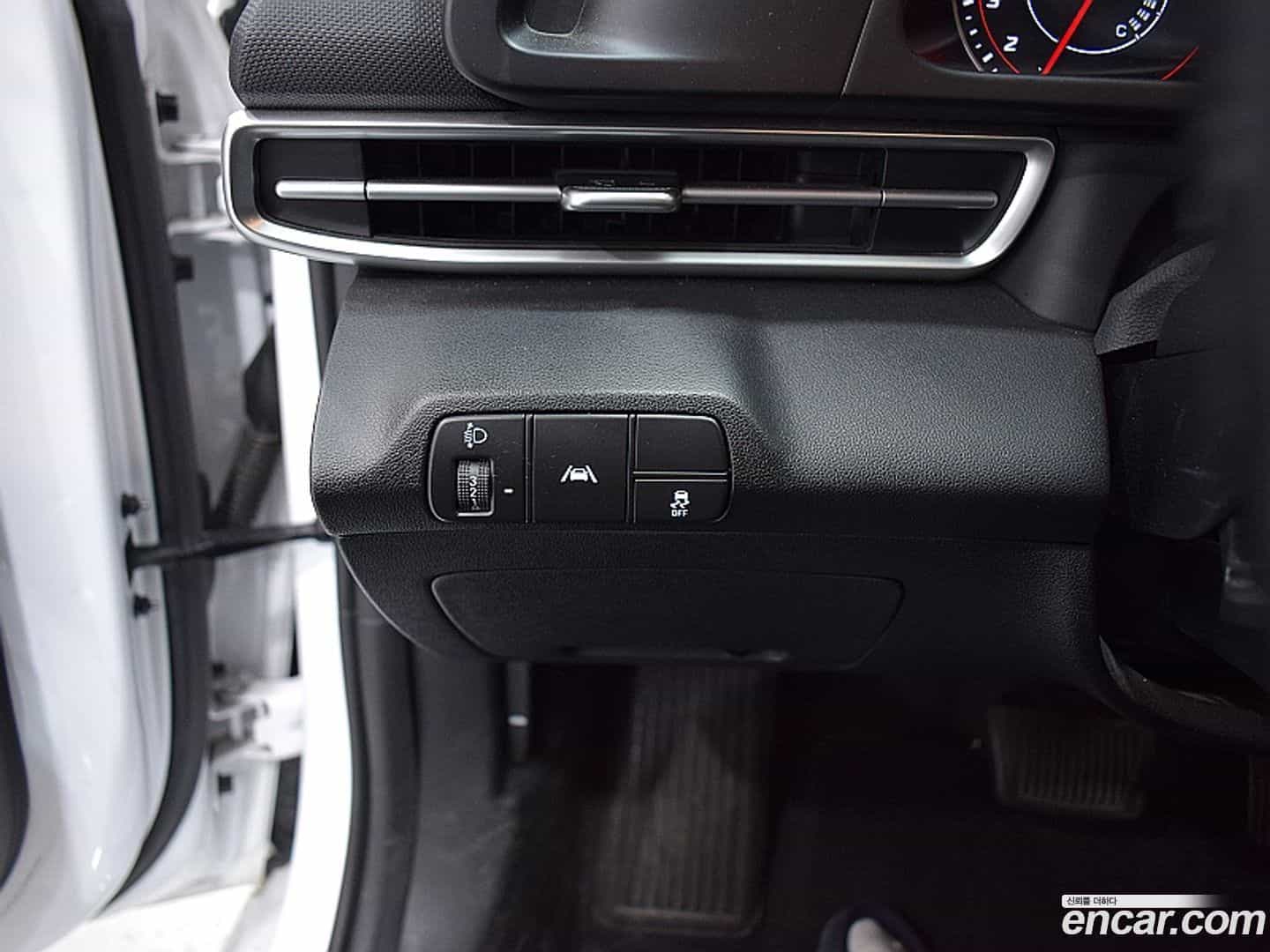 AVANTE Hyundai 2021.6-INNER-009