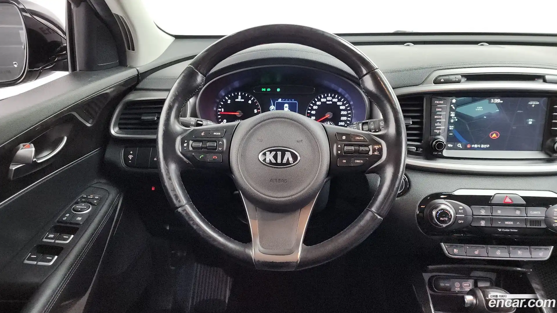 Sorento Kia 2015.0-OPTION-017