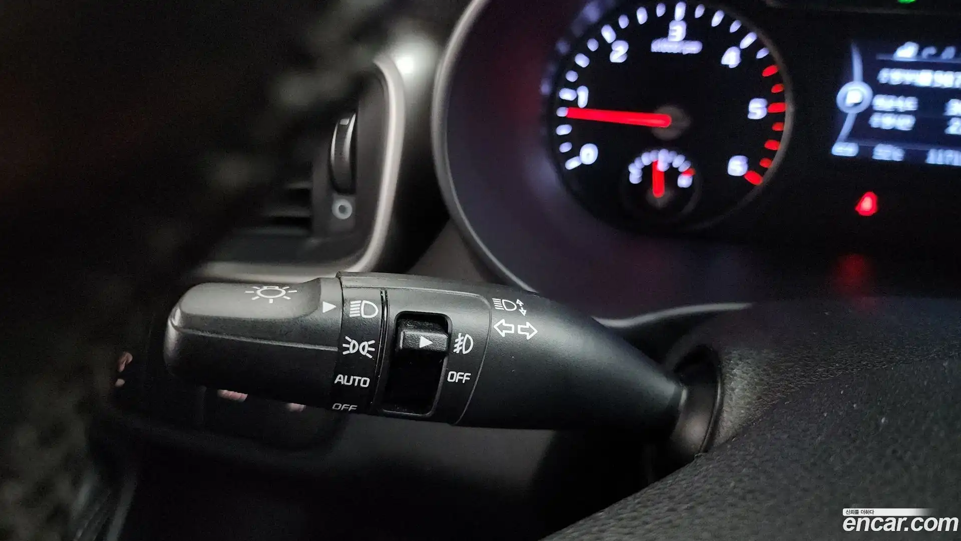 Sorento Kia 2015.0-OPTION-042