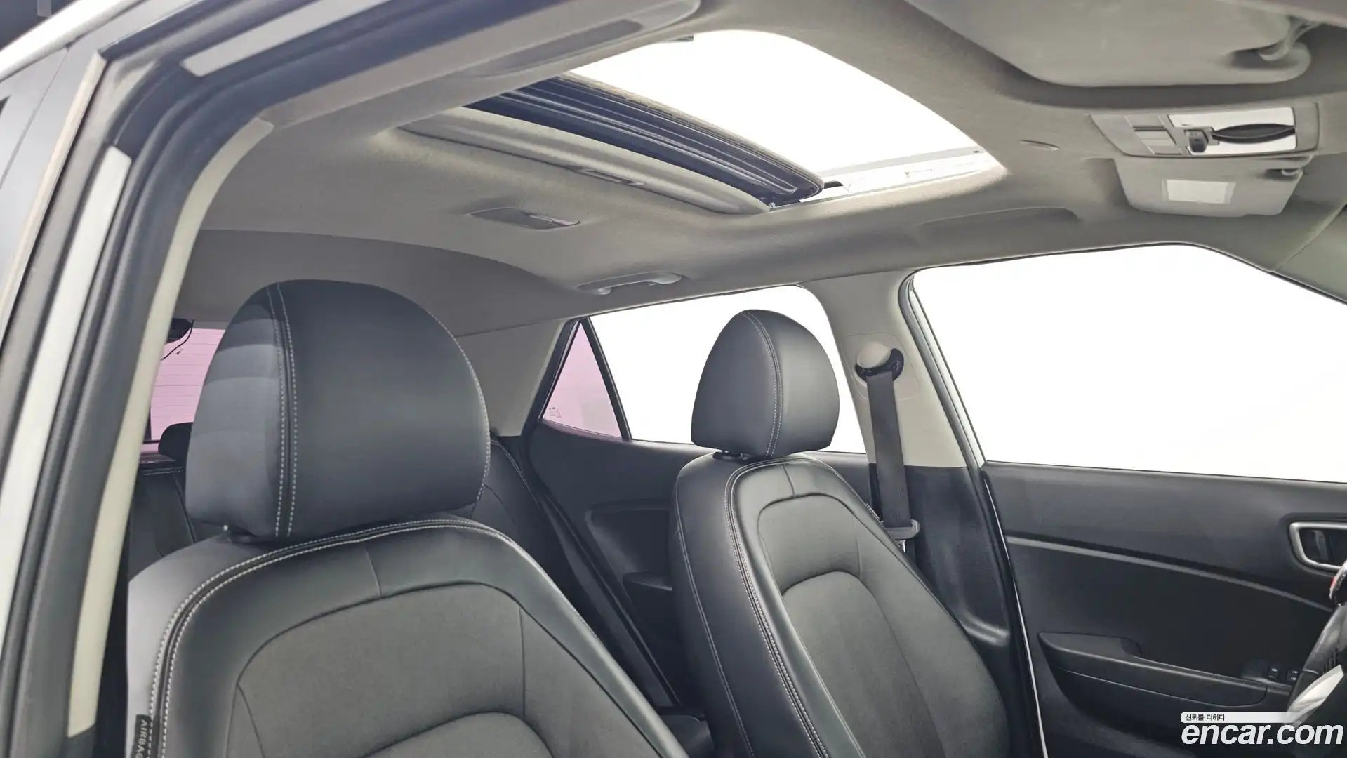 Venue Hyundai 2019.8-OPTION-022
