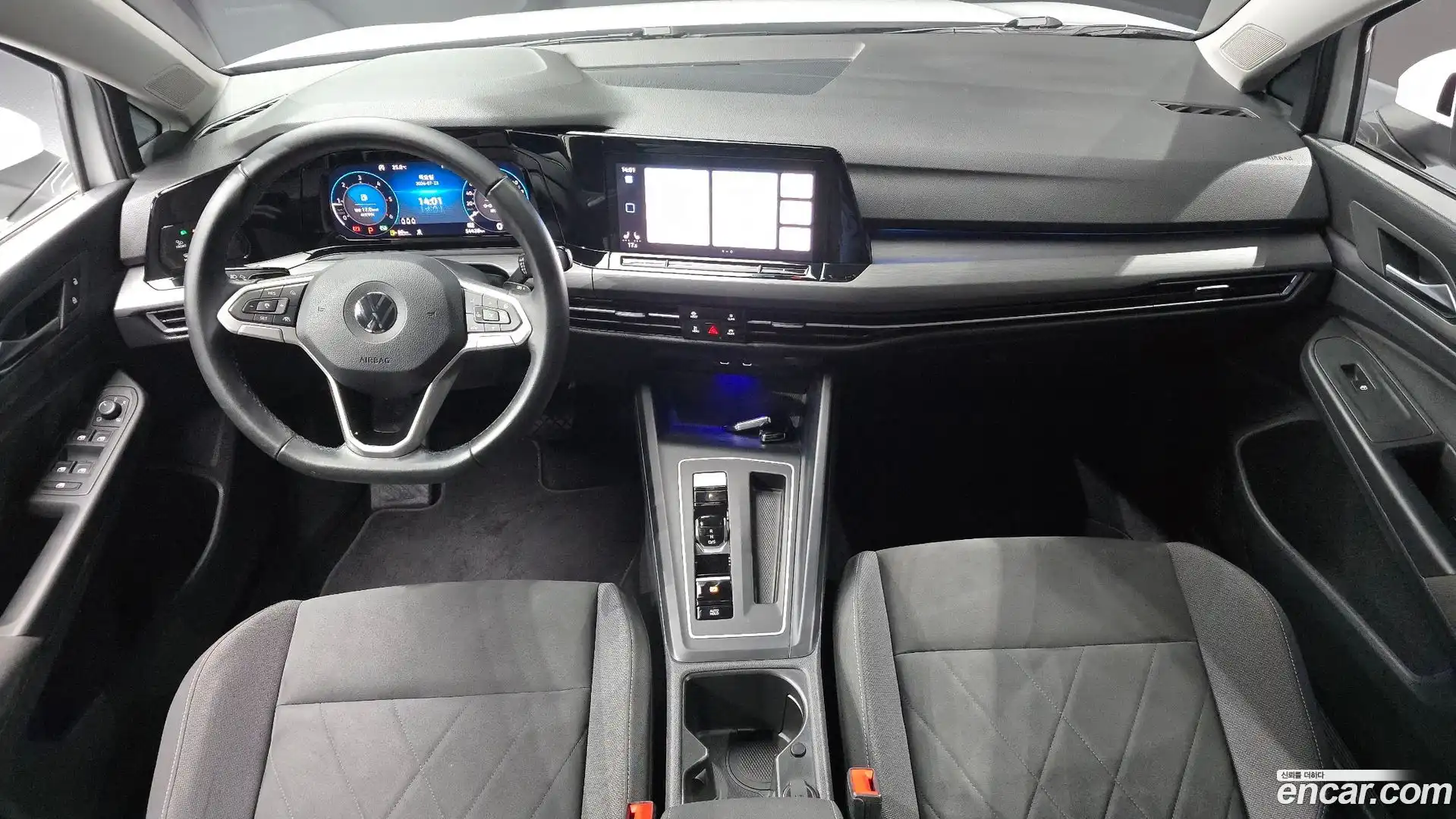 Golf Volkswagen 2022.0-INNER-007
