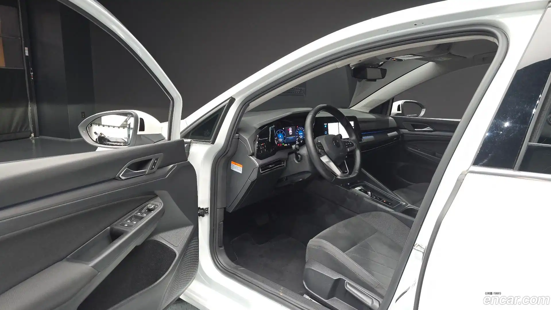 Golf Volkswagen 2022.0-INNER-010