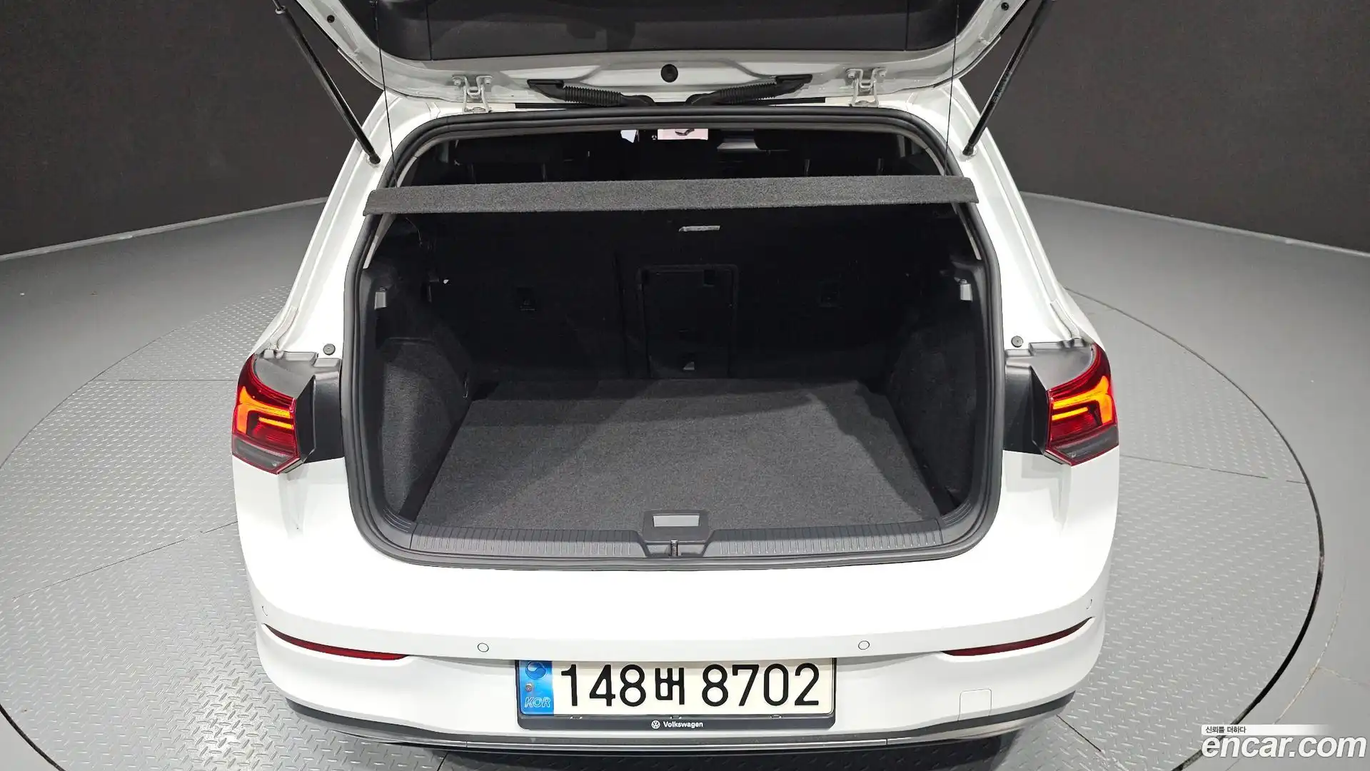 Golf Volkswagen 2022.0-OPTION-024