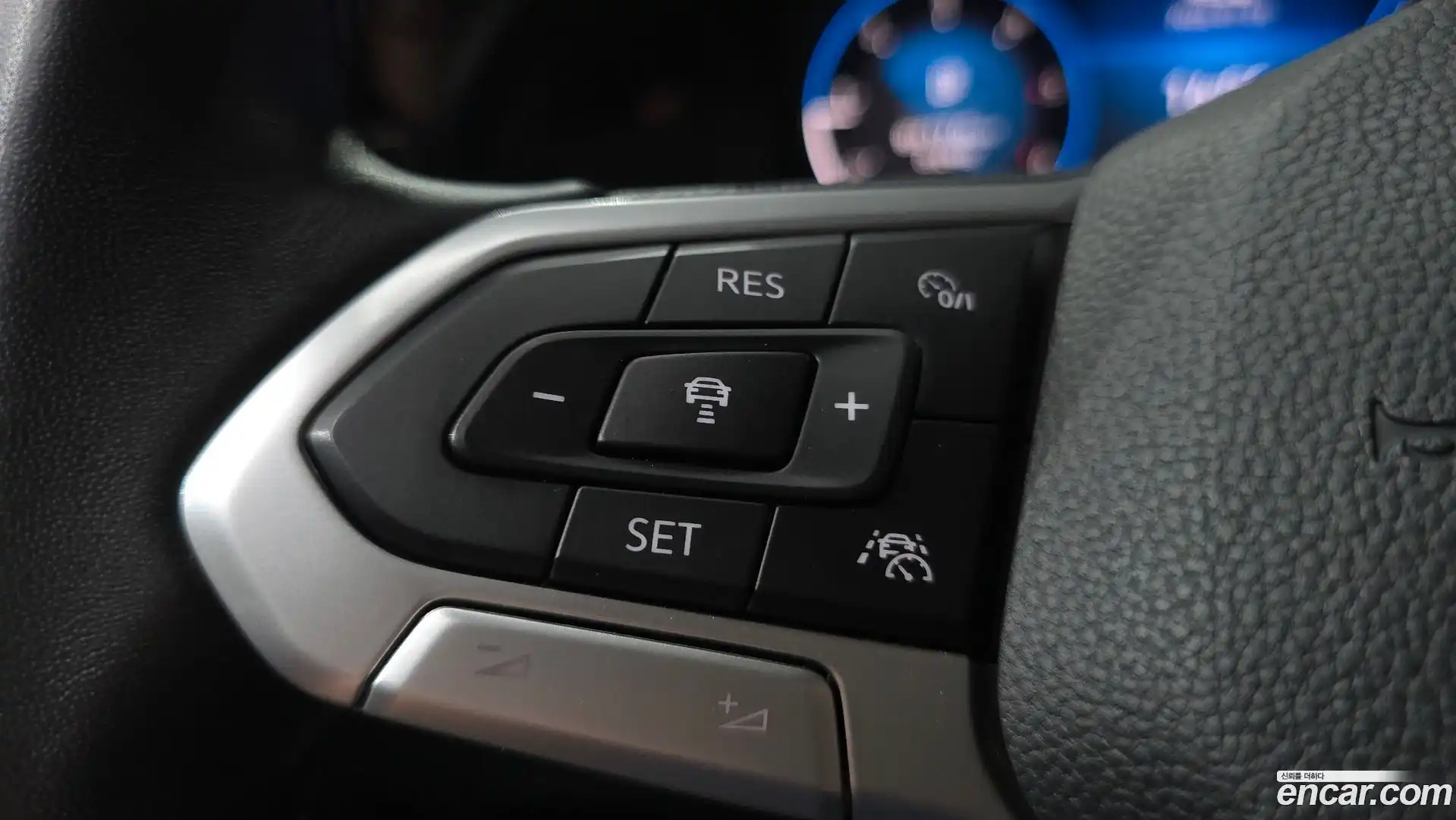Golf Volkswagen 2022.0-OPTION-042