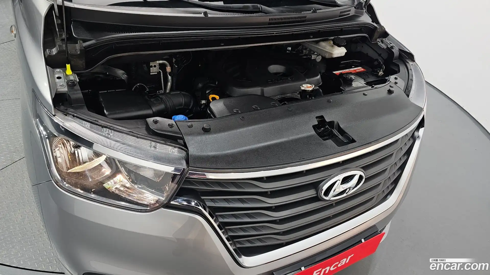 Starex Hyundai 2019.10-OUTER-006