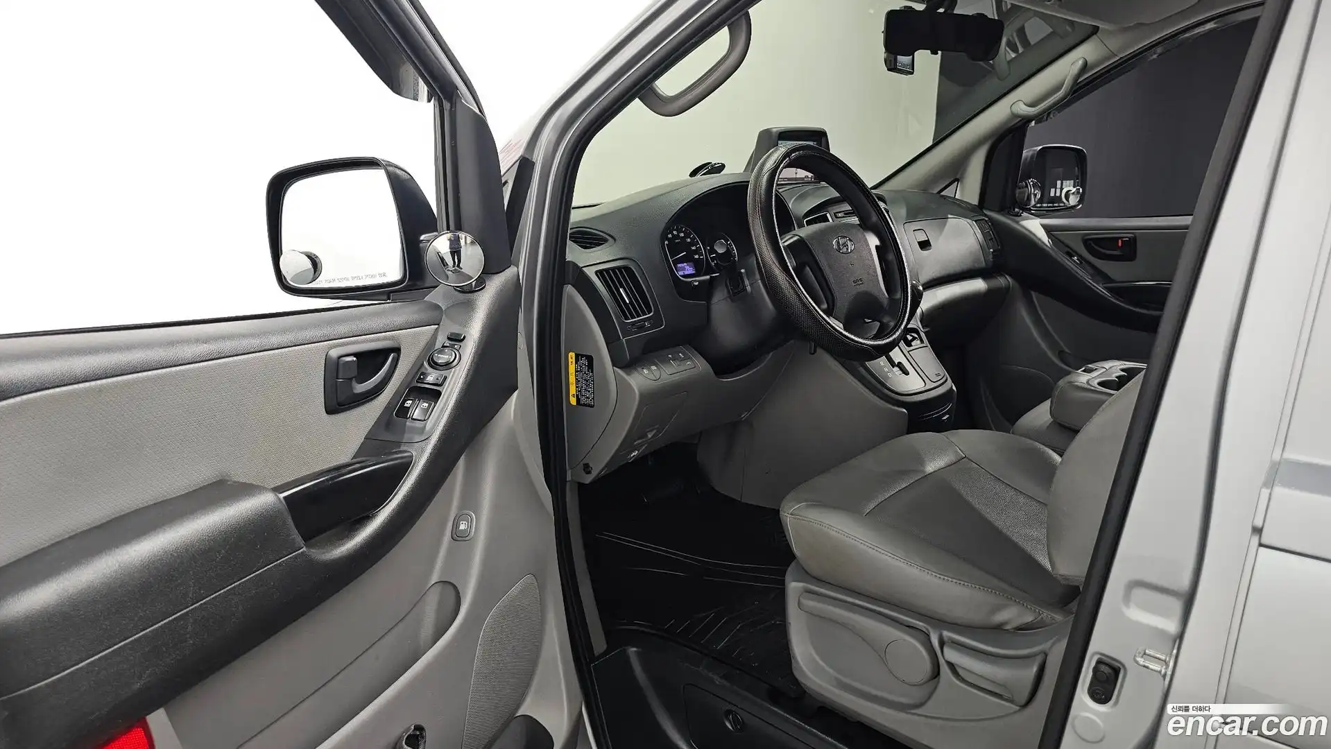 Starex Hyundai 2019.10-OPTION-015
