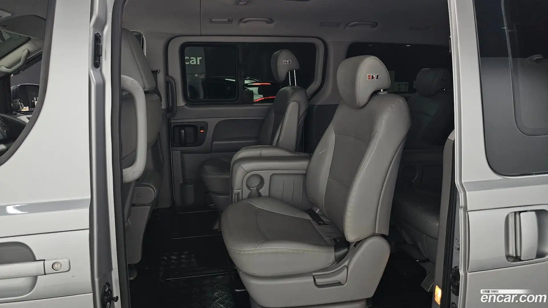 Starex Hyundai 2019.10-OPTION-016