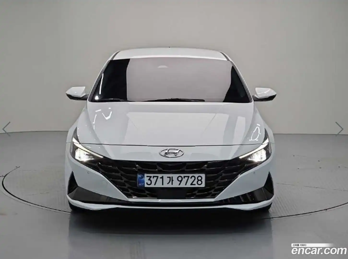 AVANTE Hyundai 2021.1-OUTER-002