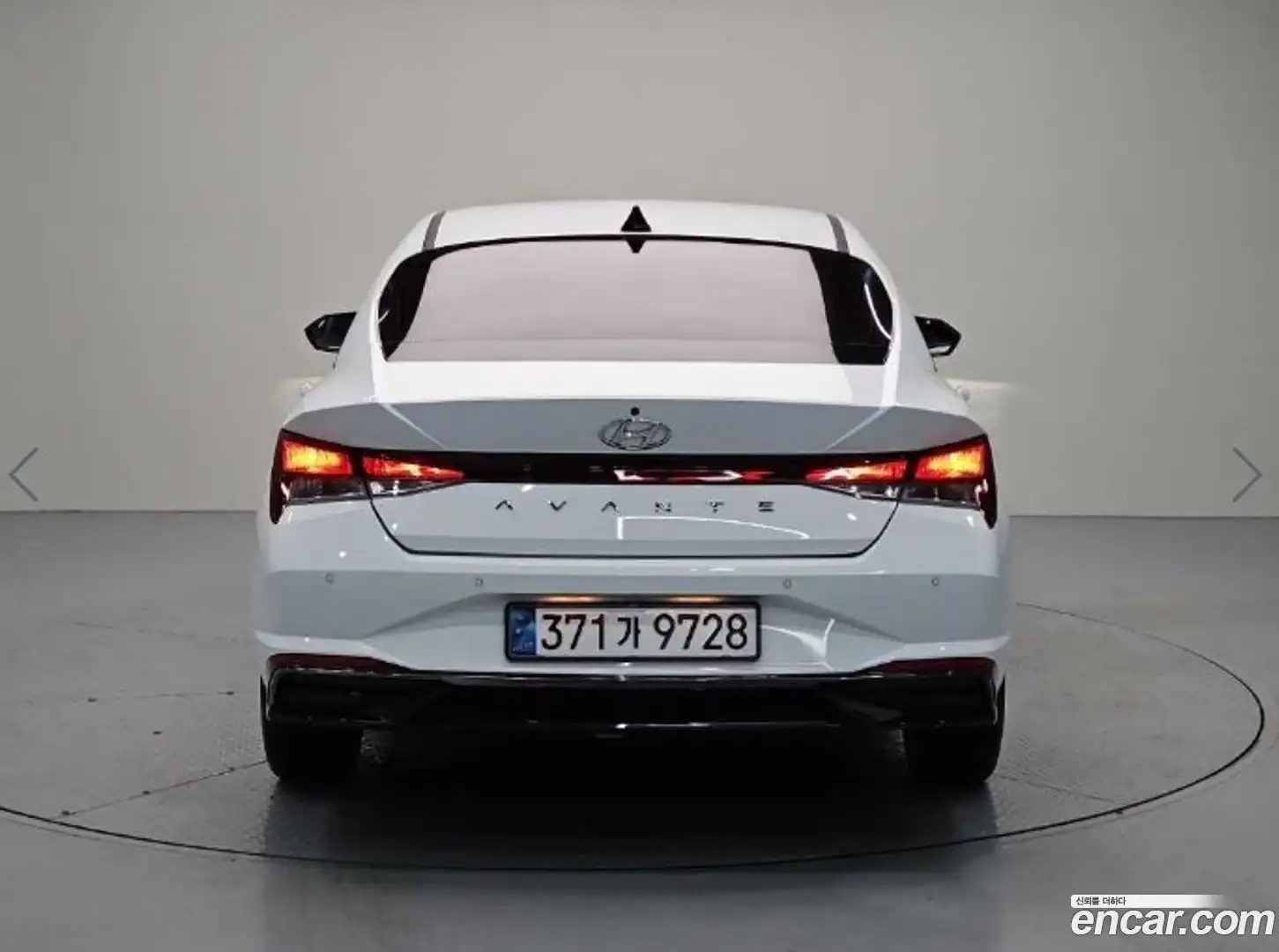 AVANTE Hyundai 2021.1-OUTER-003