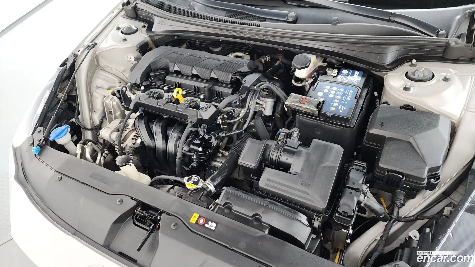 AVANTE Hyundai 2021.1-OUTER-006