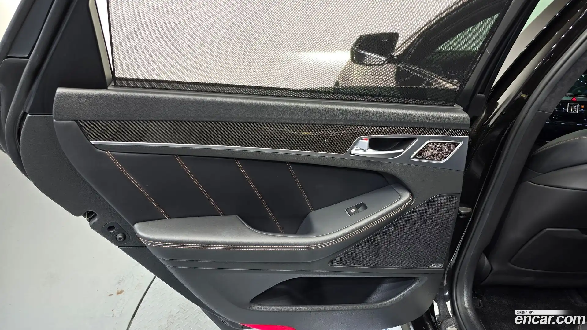G80 Genesis 2017.9-INNER-035