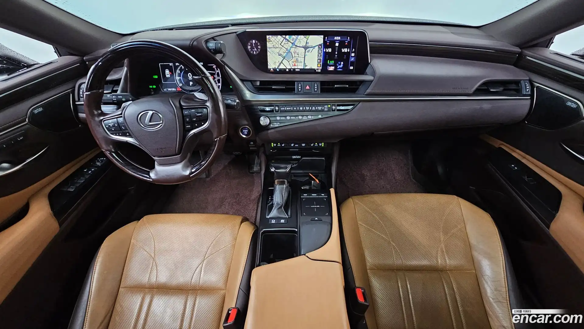 ES Lexus 2021.1-INNER-007