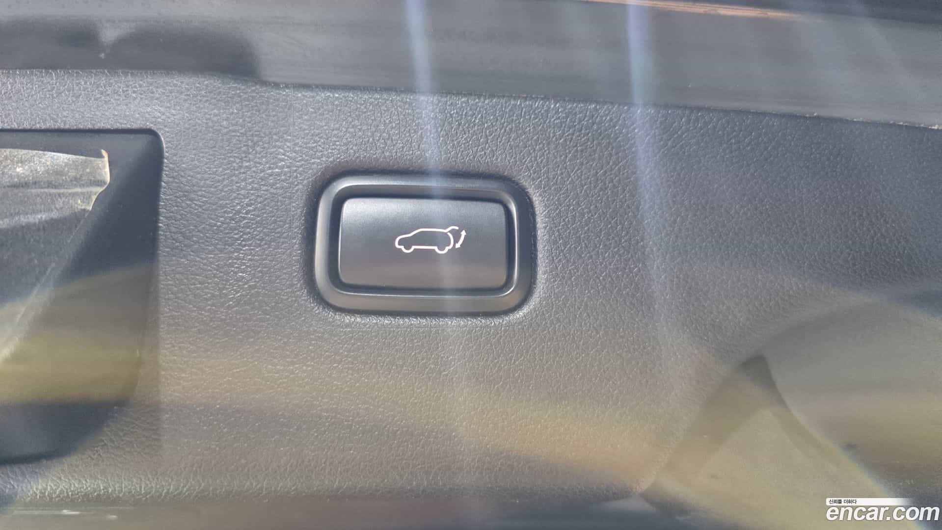 Sorento Kia 2018.0-OPTION-021