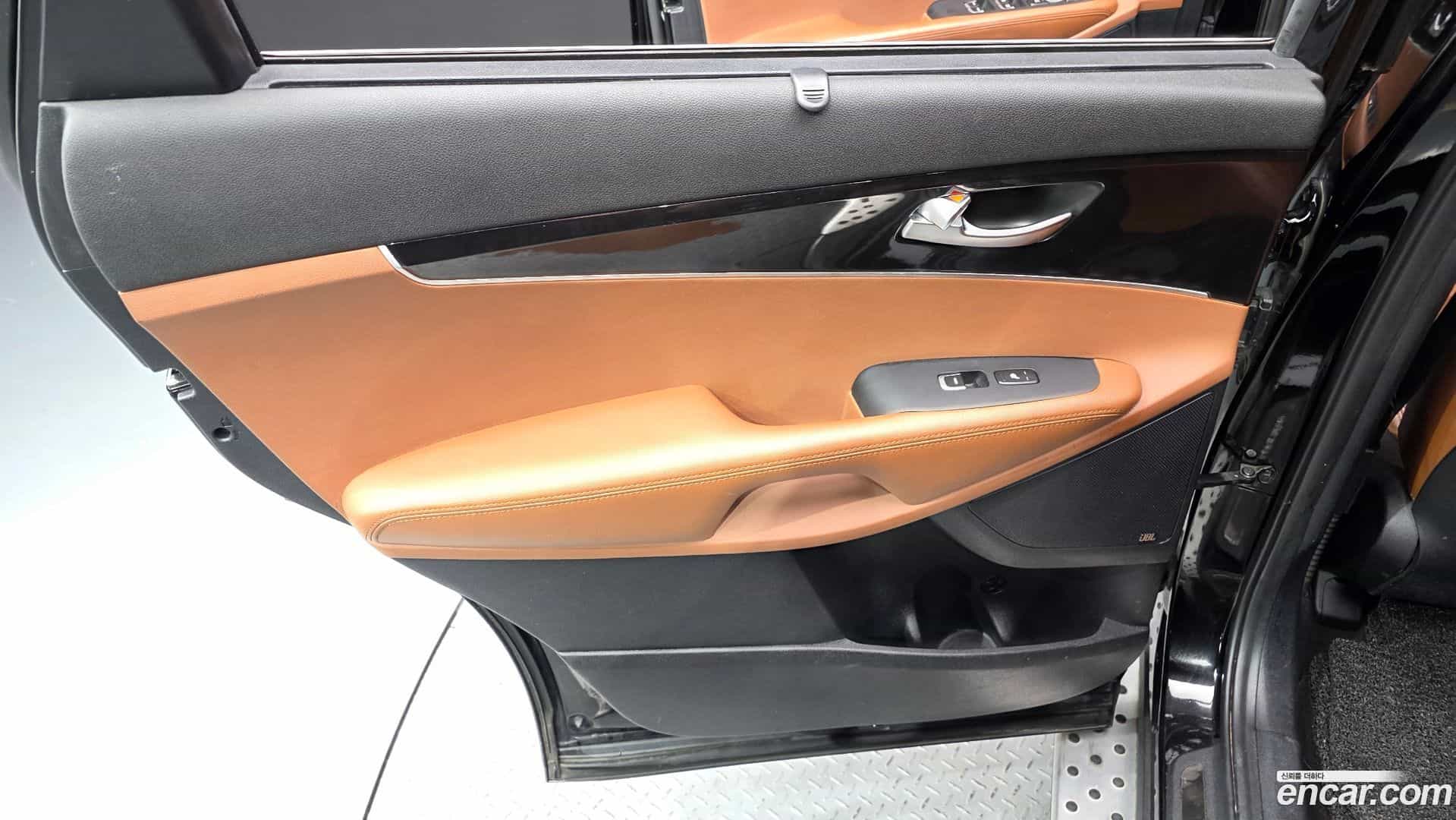 Sorento Kia 2018.0-INNER-035
