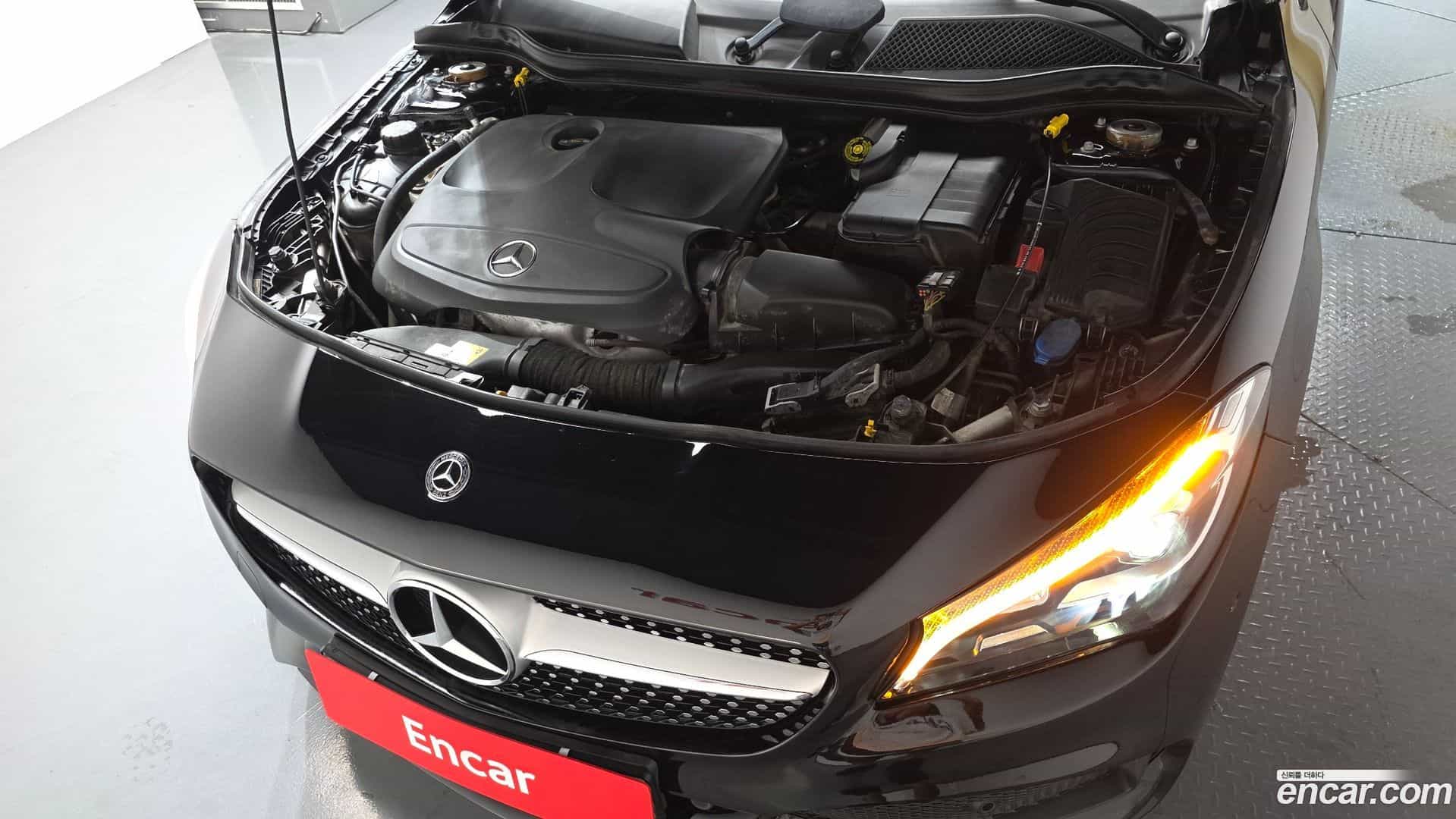 CLA-Class Mercedes-Benz 2017.10-OUTER-006