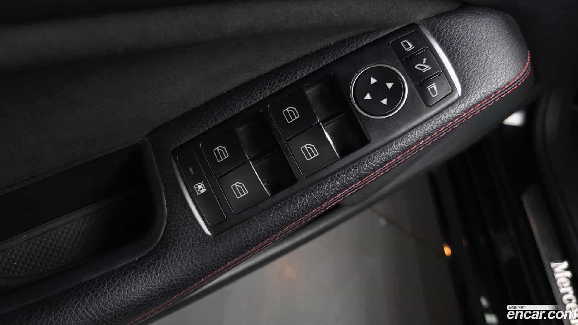 CLA-Class Mercedes-Benz 2017.10-OPTION-043