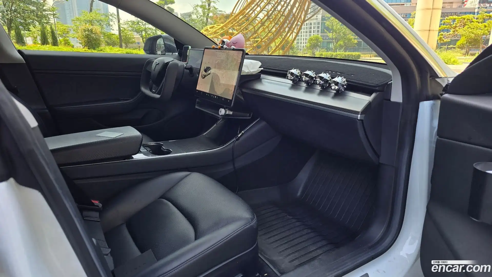 Model 3 Tesla 2019.10-INNER-010