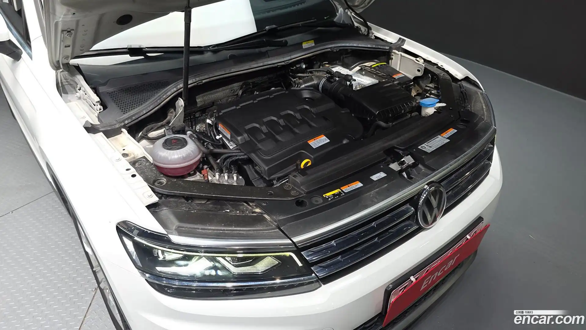 Tiguan Volkswagen 2020.4-OUTER-006