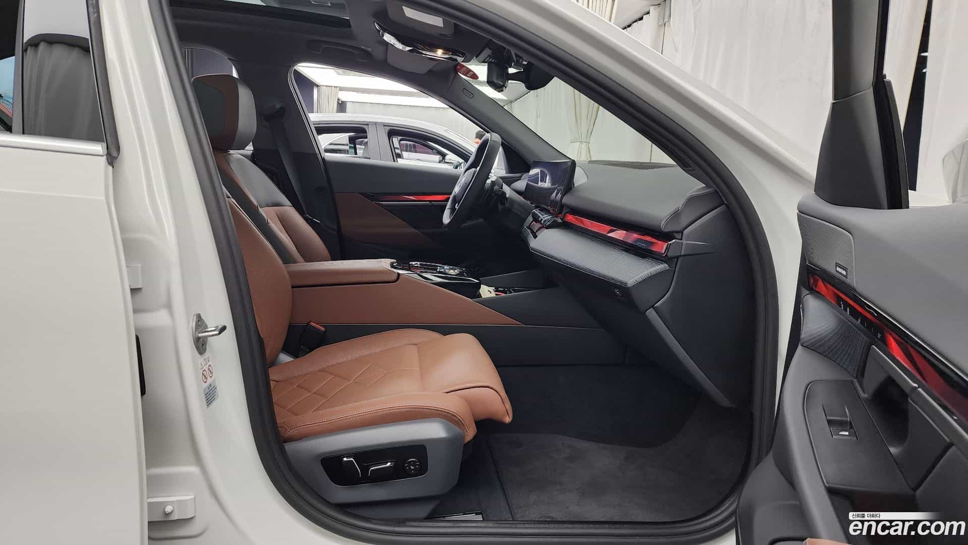 5-Series BMW 2025.4-OPTION-015