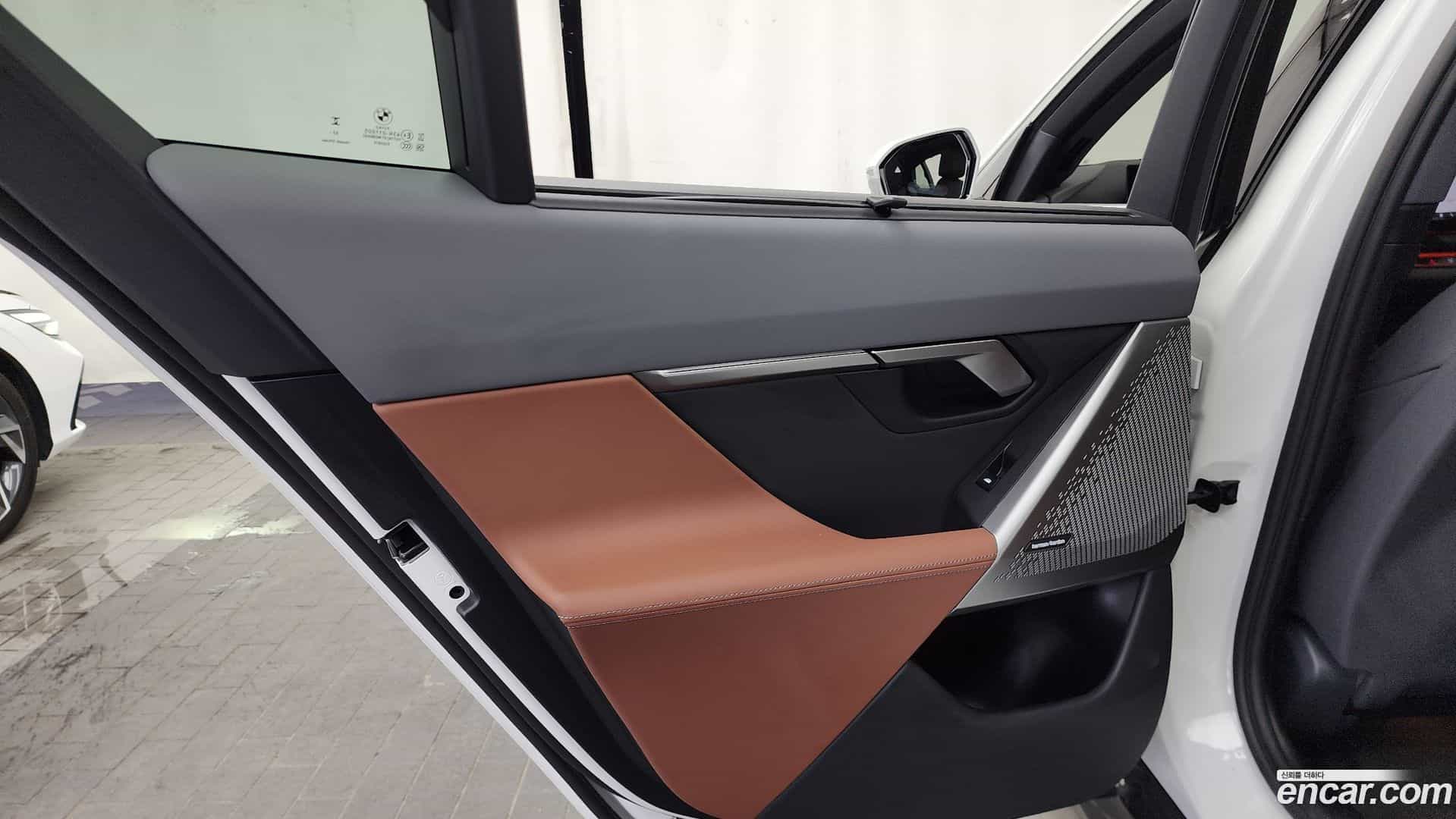 5-Series BMW 2025.4-INNER-035