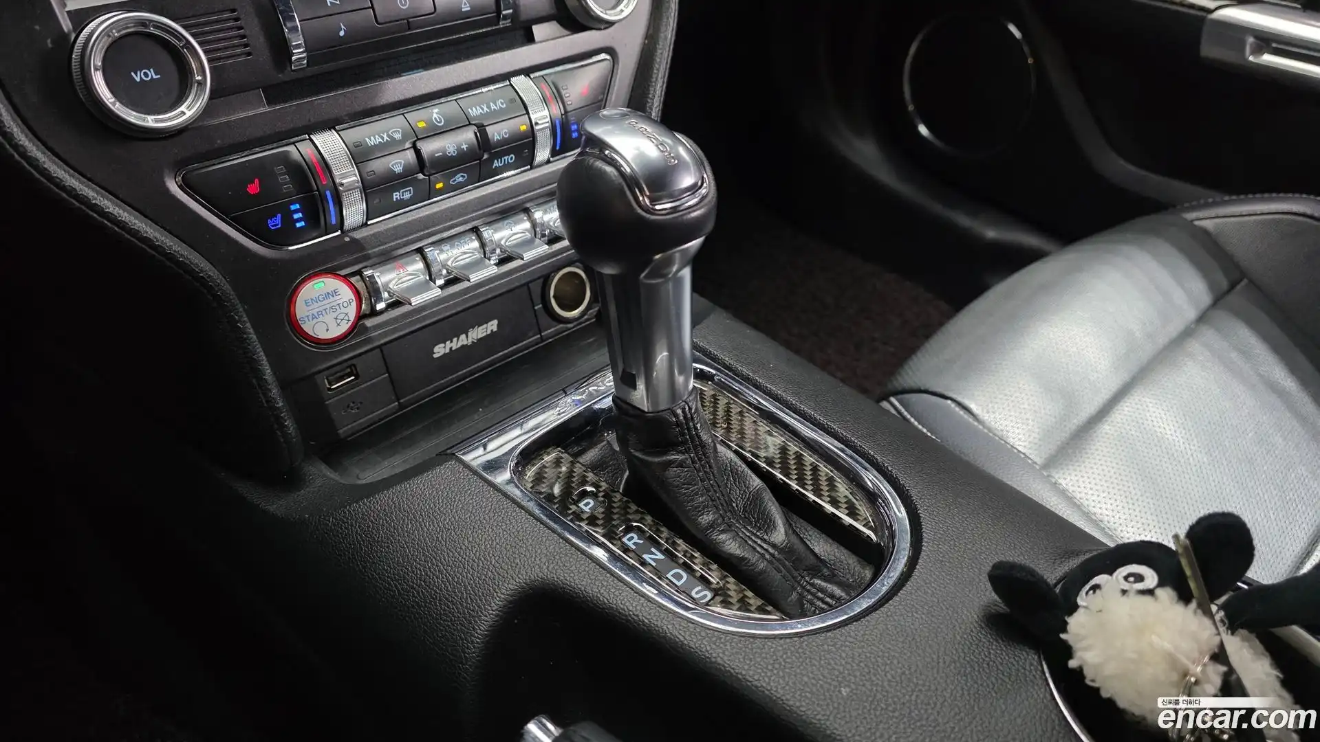 Mustang Ford 2017.11-INNER-009