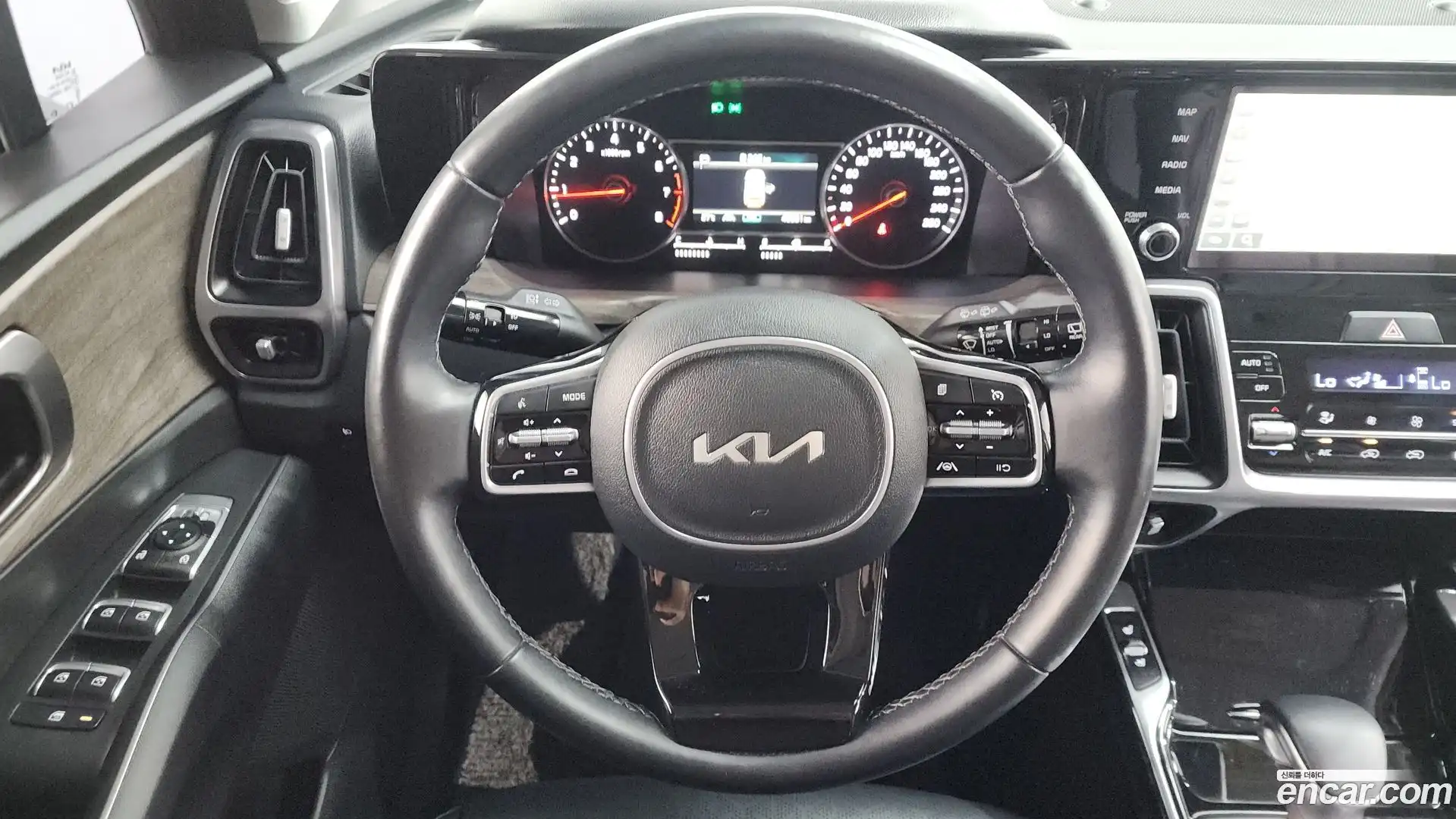 Sorento Kia 2023.4-OPTION-018