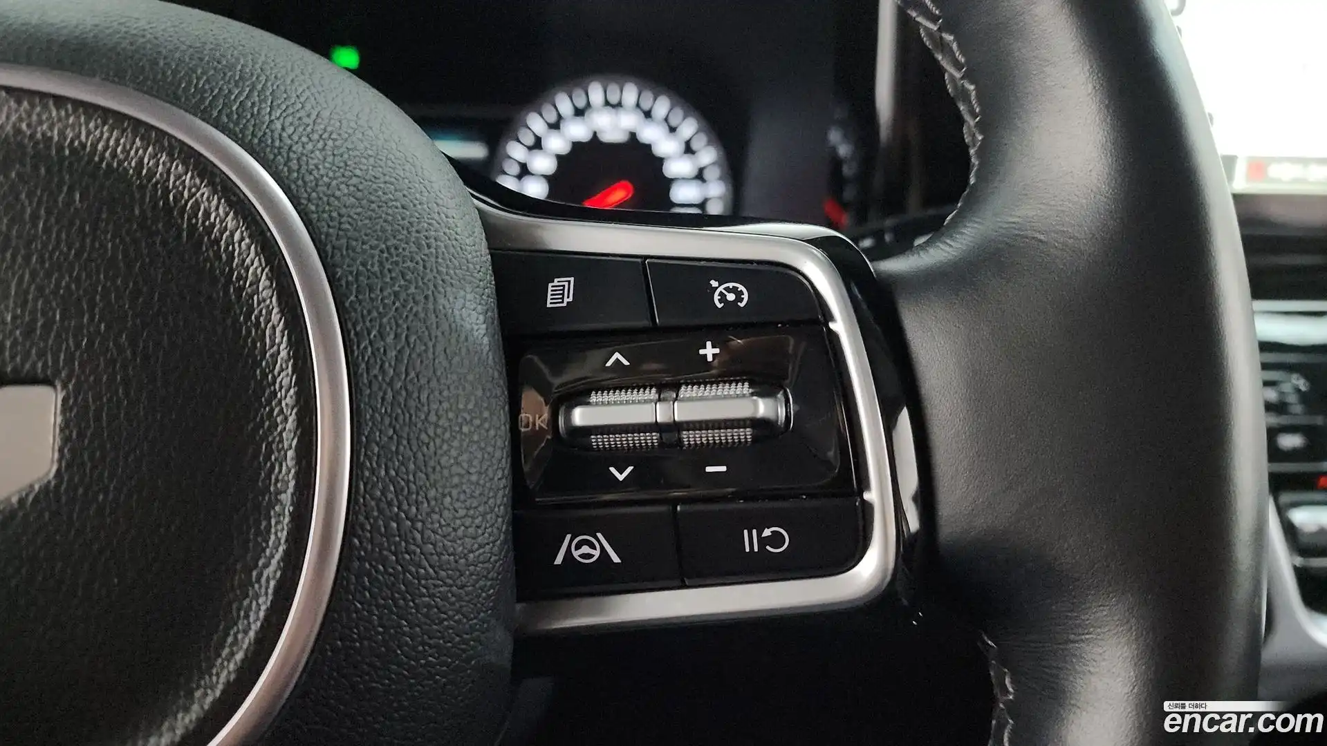 Sorento Kia 2023.4-OPTION-021