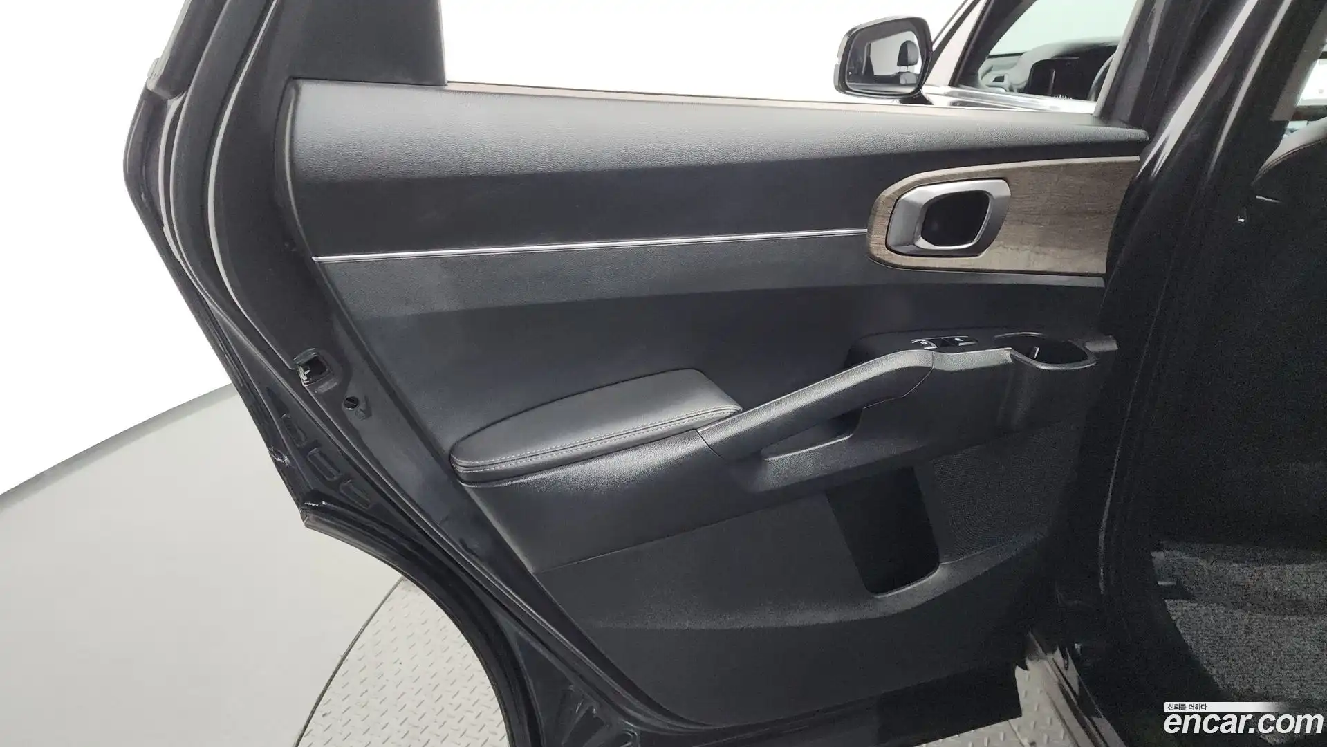 Sorento Kia 2023.4-INNER-035