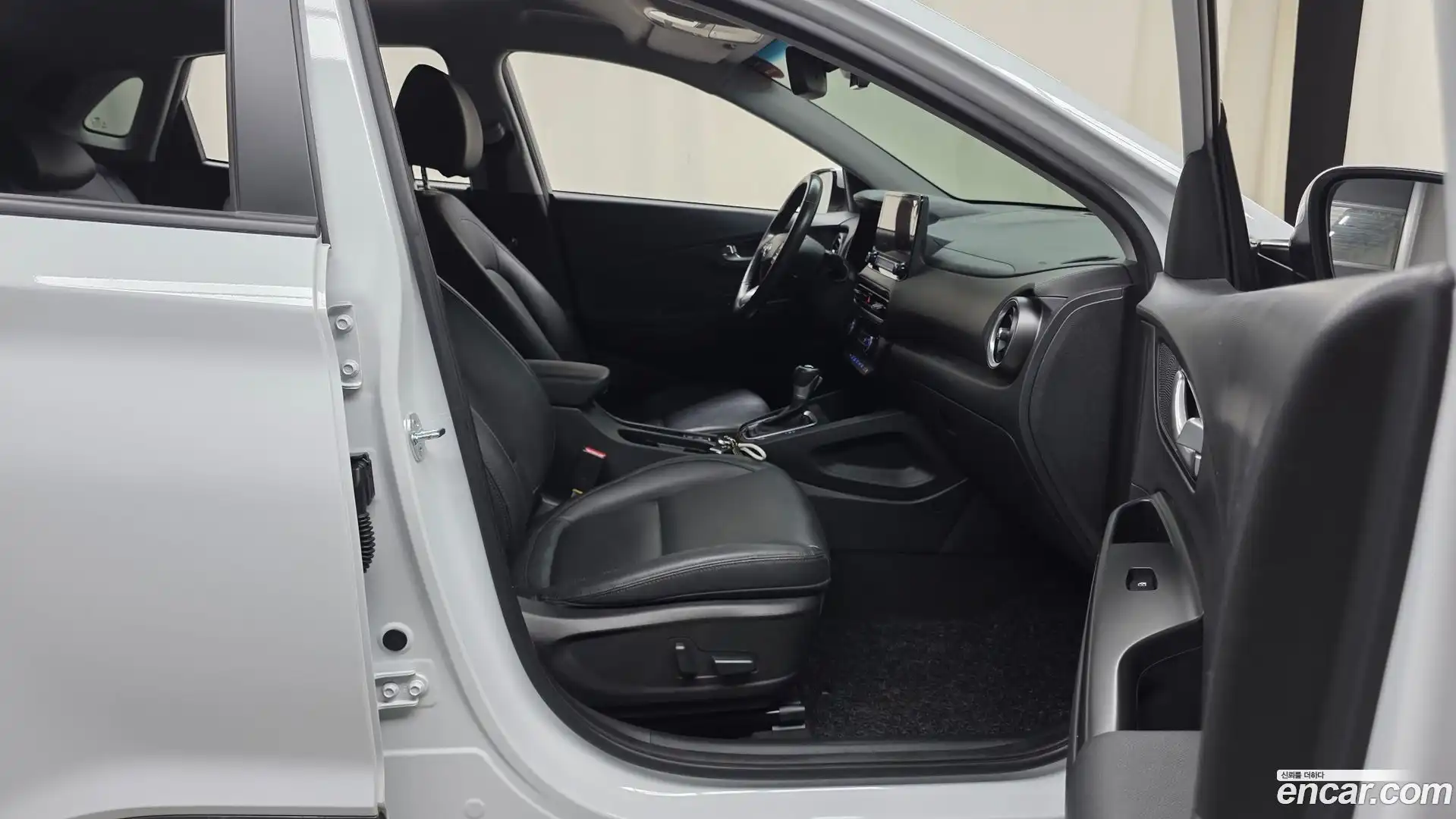 Kona Hyundai 2020.11-INNER-036