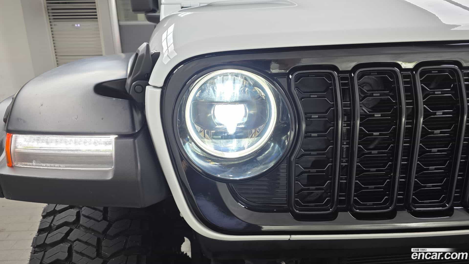 Wrangler Jeep 2020.10-OUTER-032