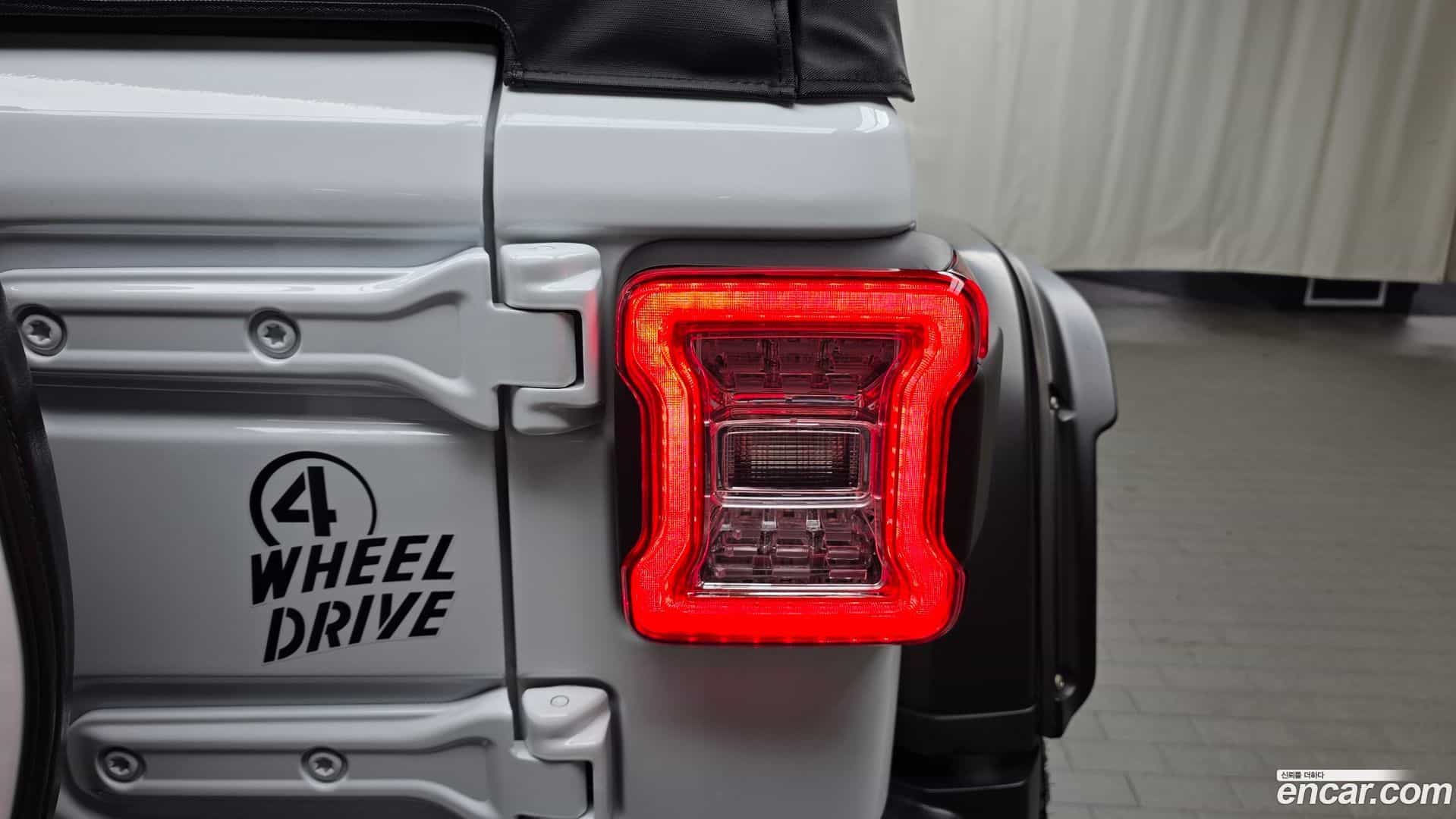 Wrangler Jeep 2020.10-OUTER-033