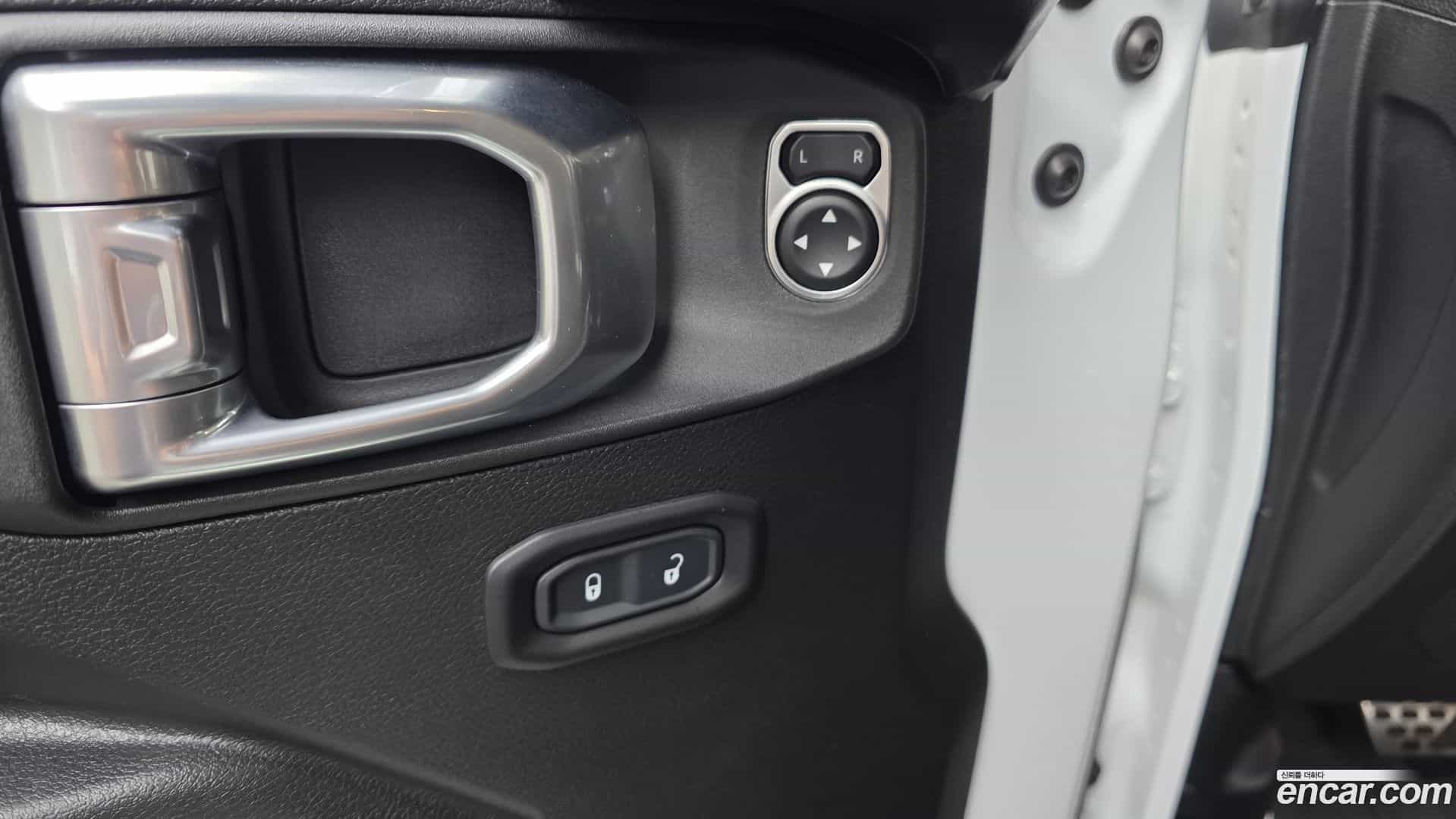 Wrangler Jeep 2020.10-OPTION-041