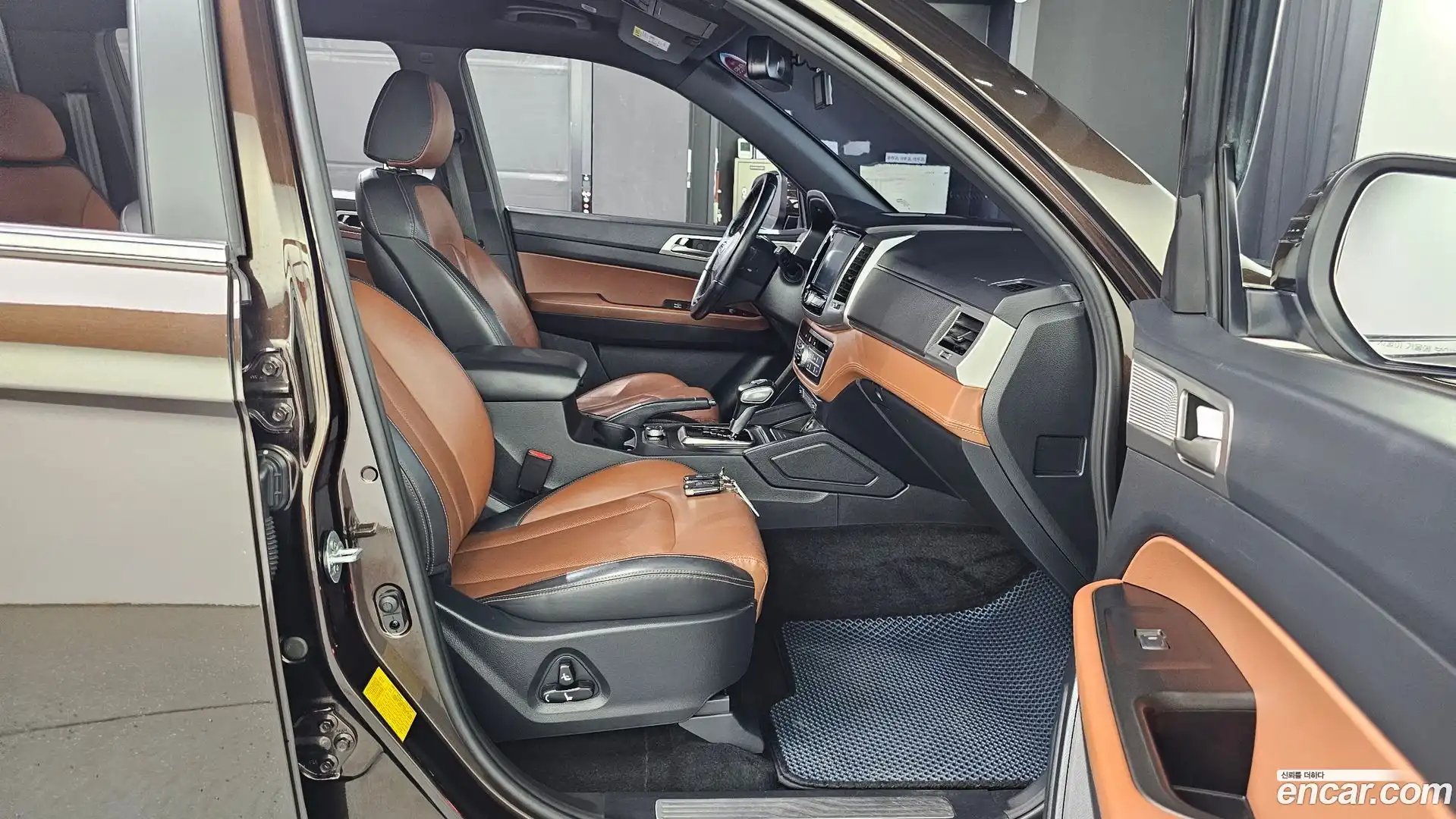 Rexton KG Mobility 2019.6-OPTION-016
