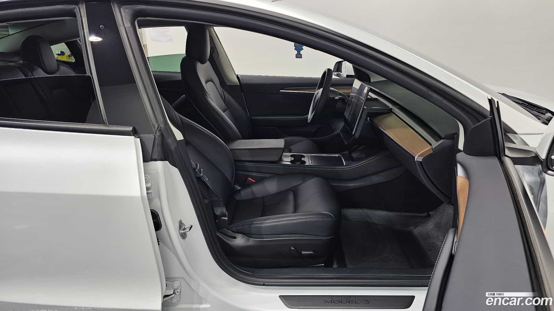 Model 3 Tesla 2022.11-OPTION-015