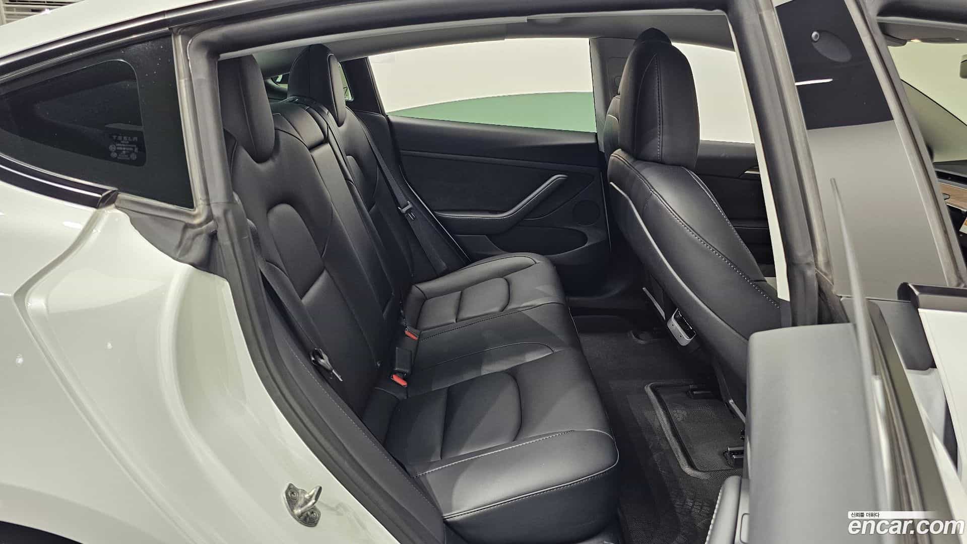 Model 3 Tesla 2022.11-INNER-036