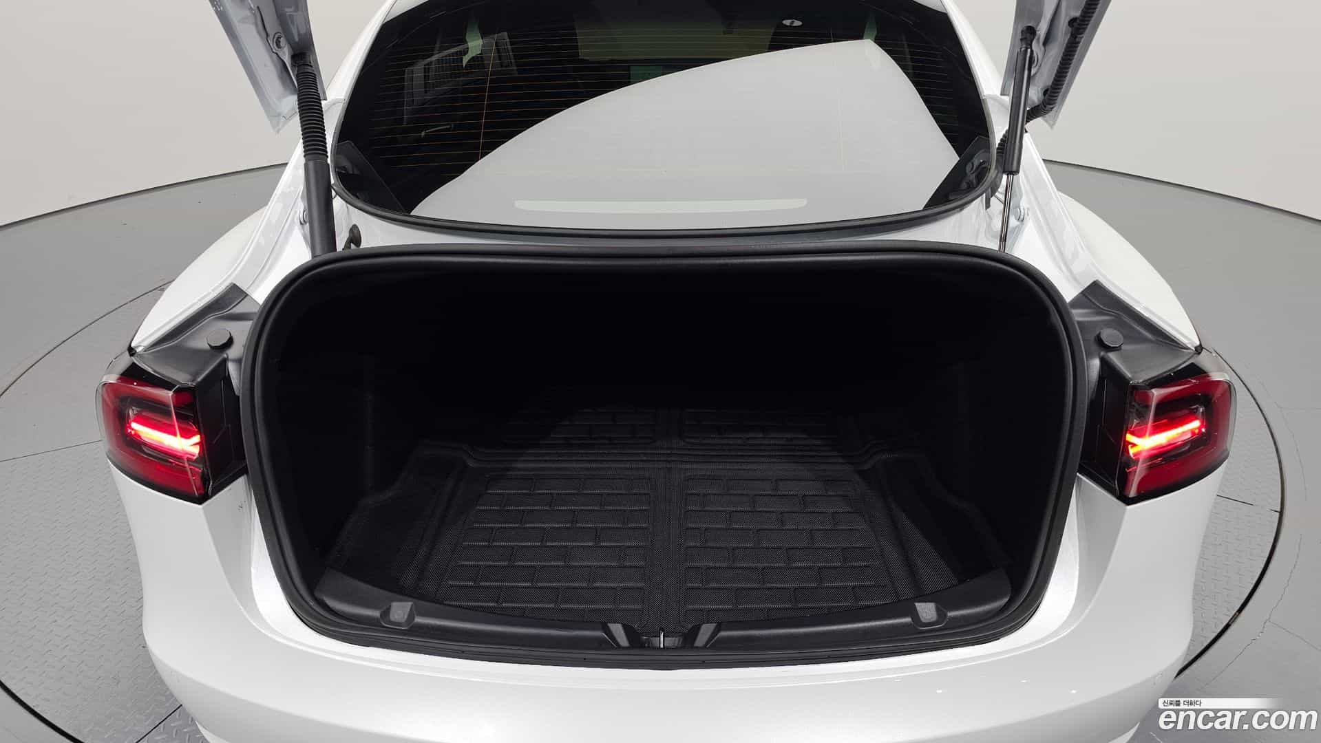 Model 3 Tesla 2022.11-OPTION-040