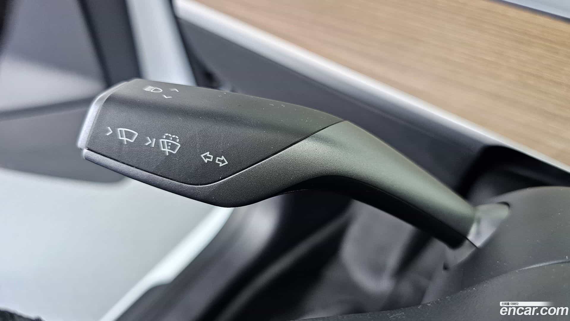 Model 3 Tesla 2022.11-OPTION-043