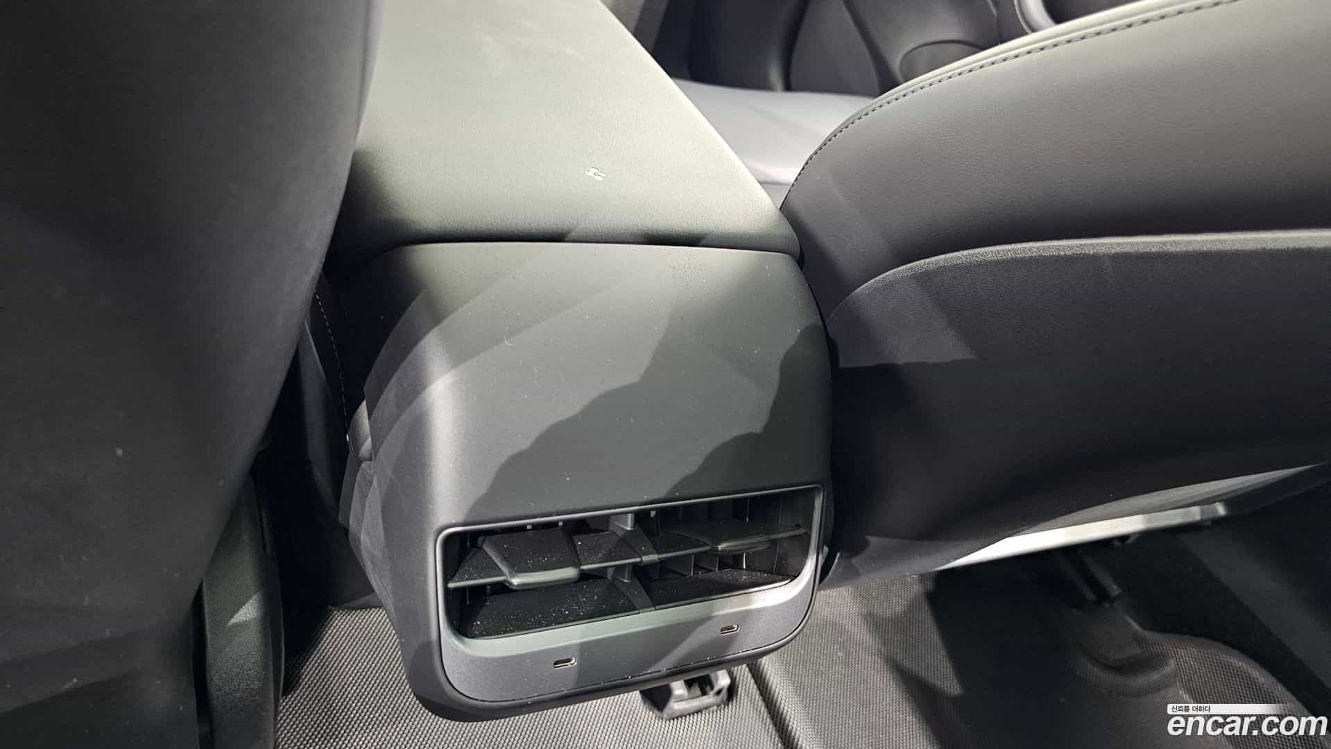Model 3 Tesla 2022.11-OPTION-044