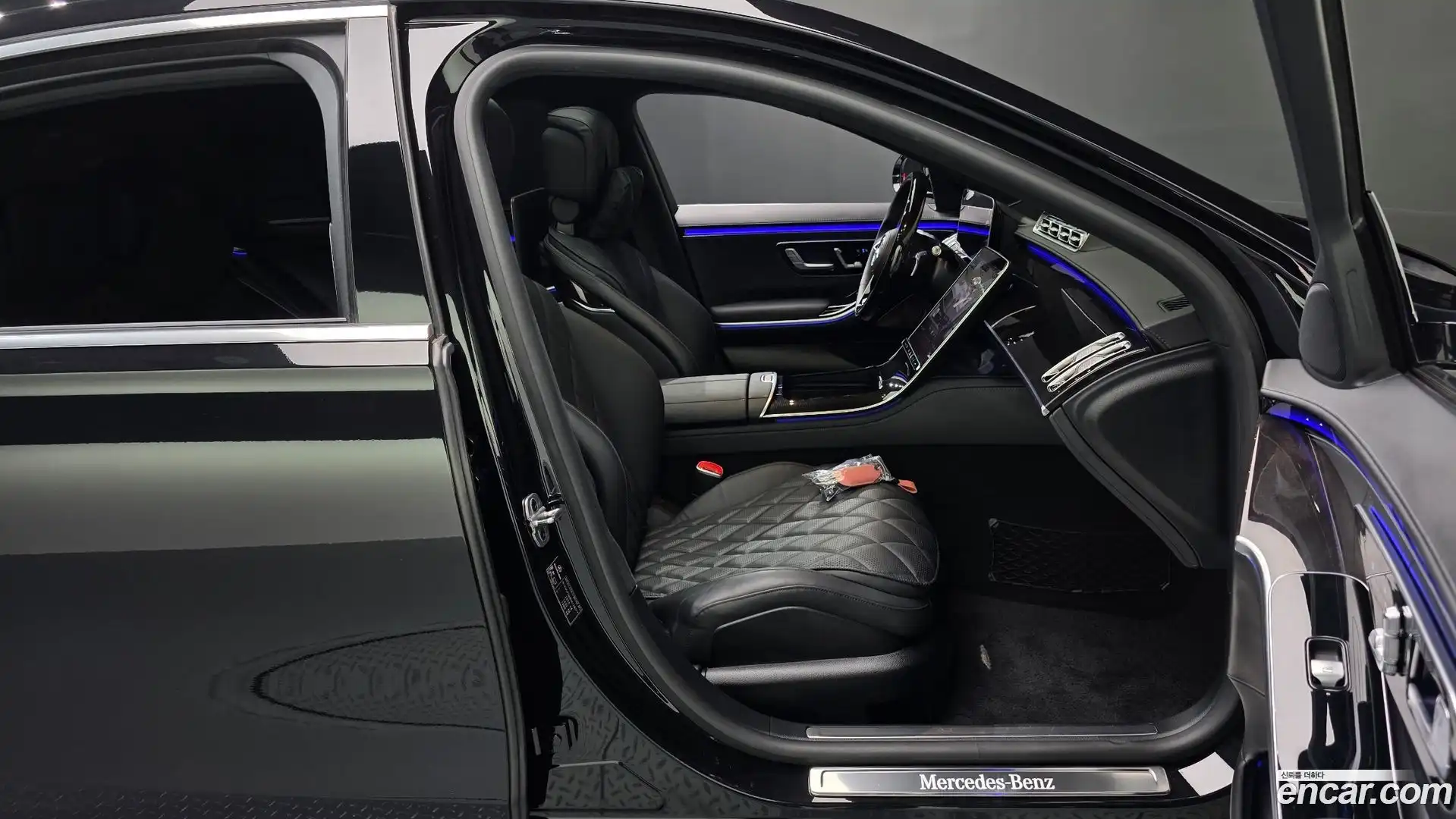 S-Class Mercedes-Benz 2022.4-INNER-036