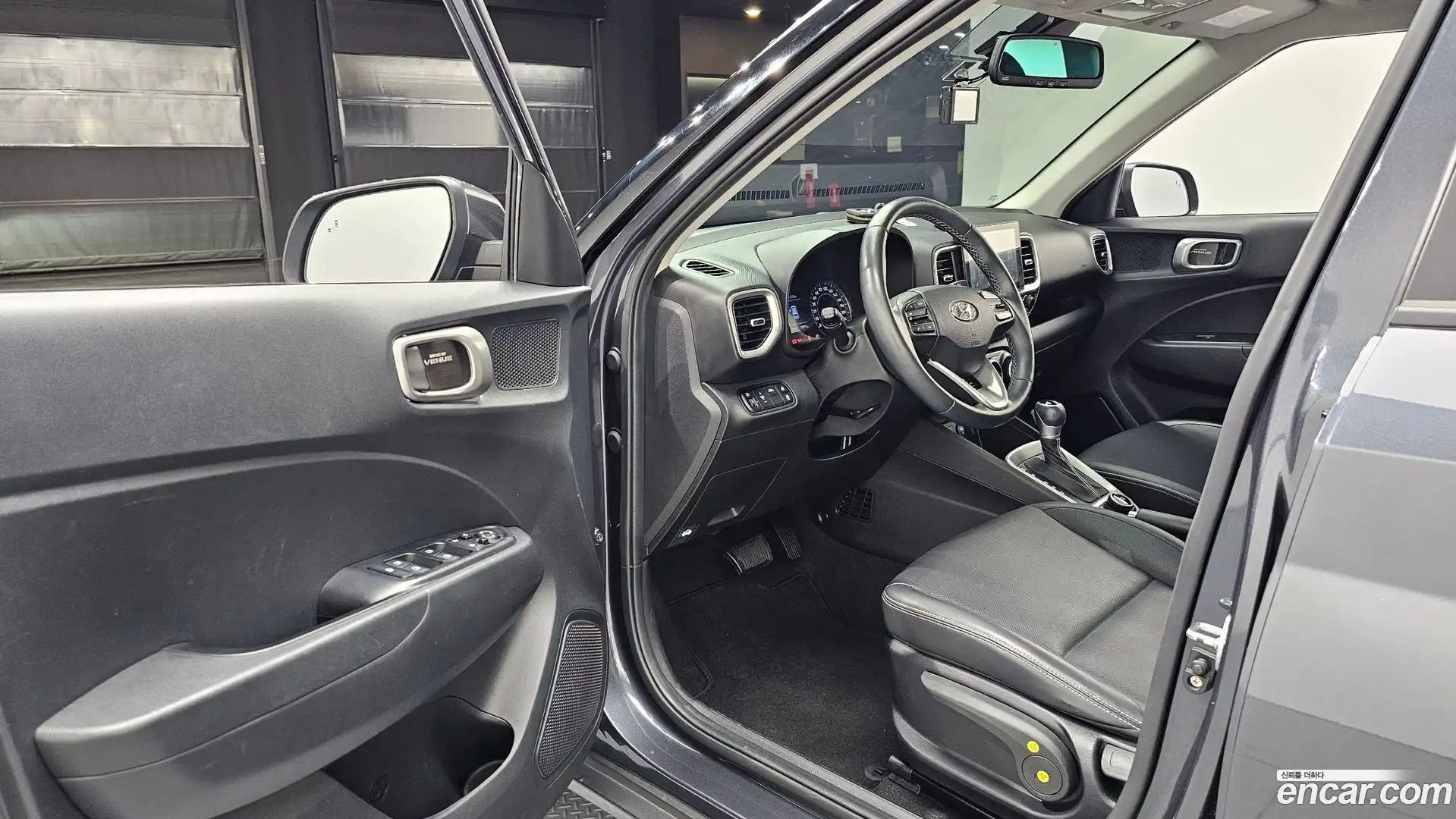 Venue Hyundai 2021.0-INNER-010
