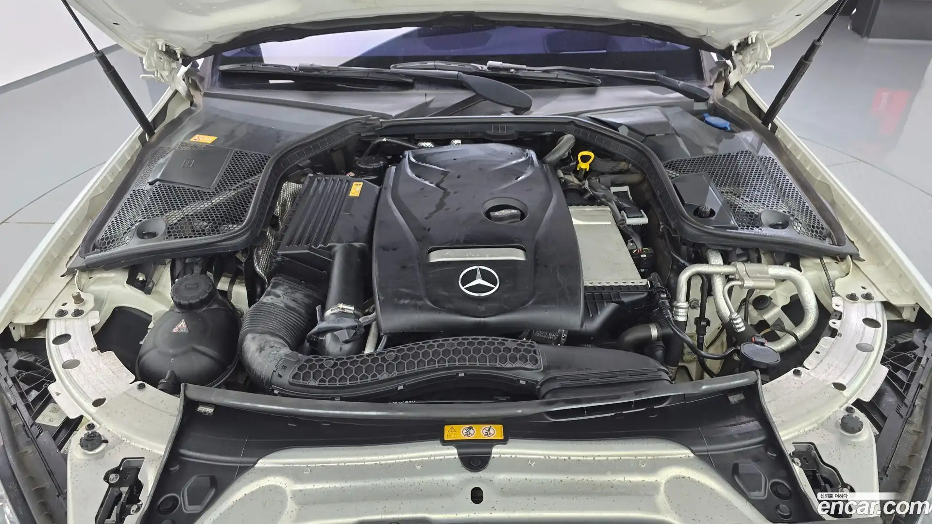 C-Class Mercedes-Benz 2016.3-OUTER-006