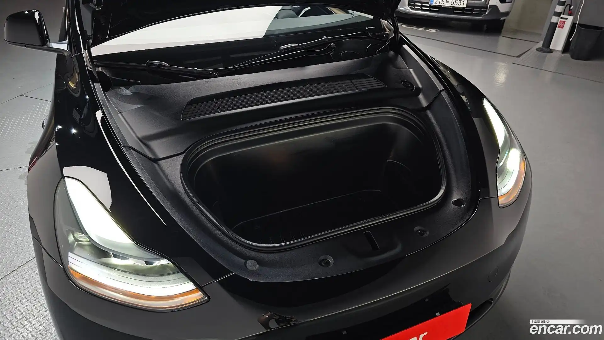 Model Y Tesla 2024.7-OUTER-006