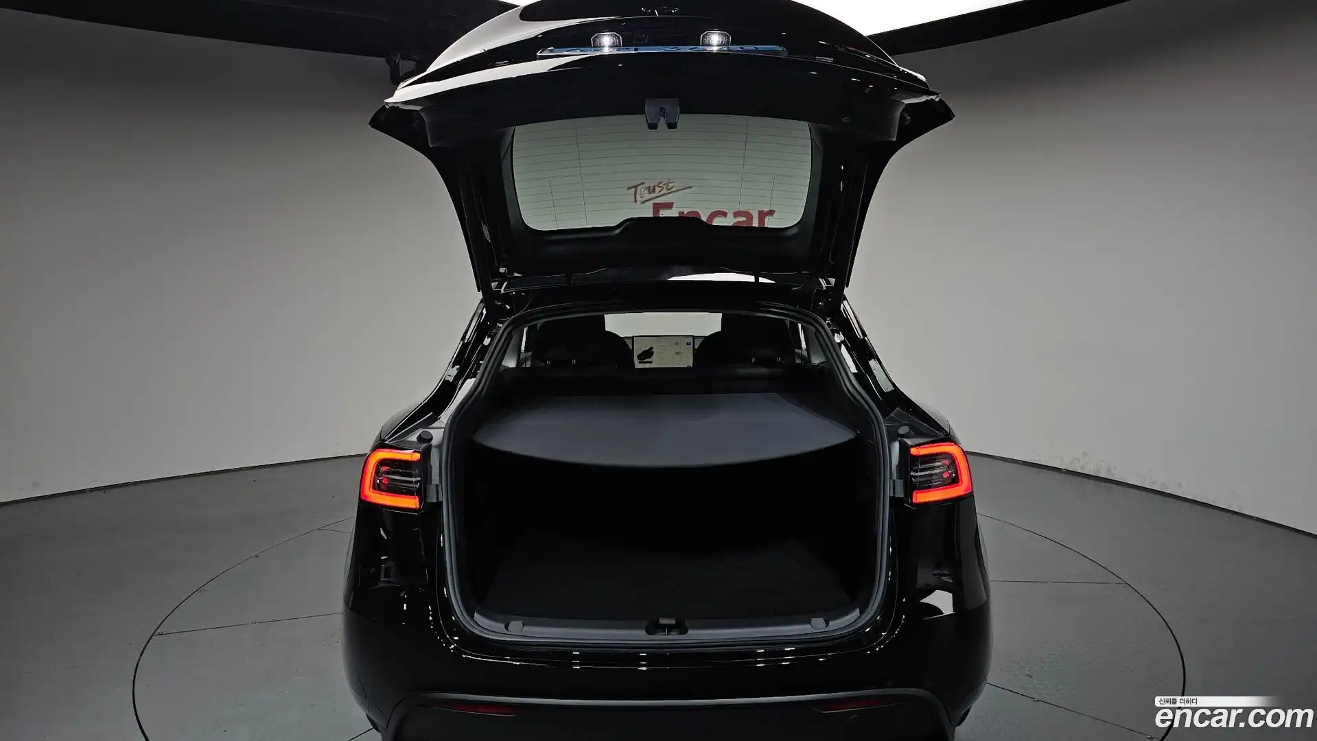 Model Y Tesla 2024.7-OPTION-024