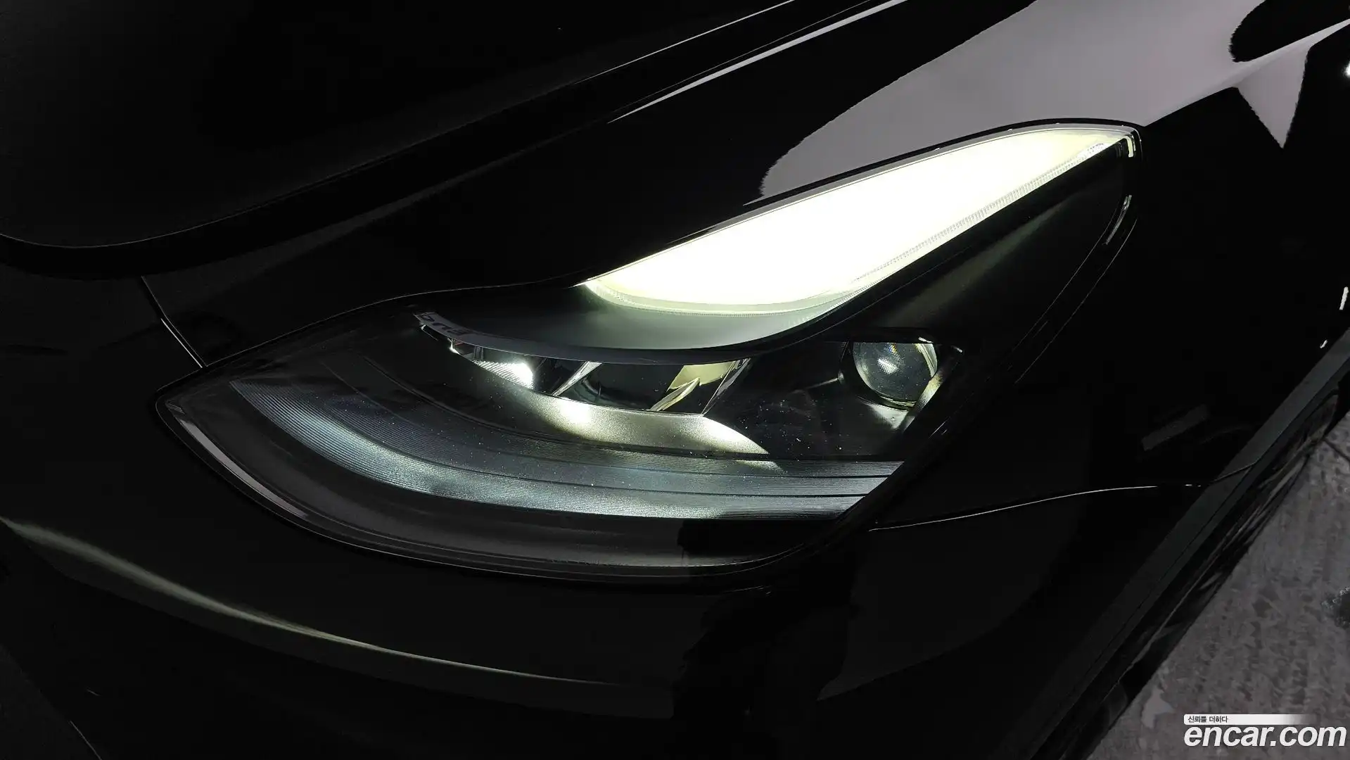 Model Y Tesla 2024.7-OUTER-032