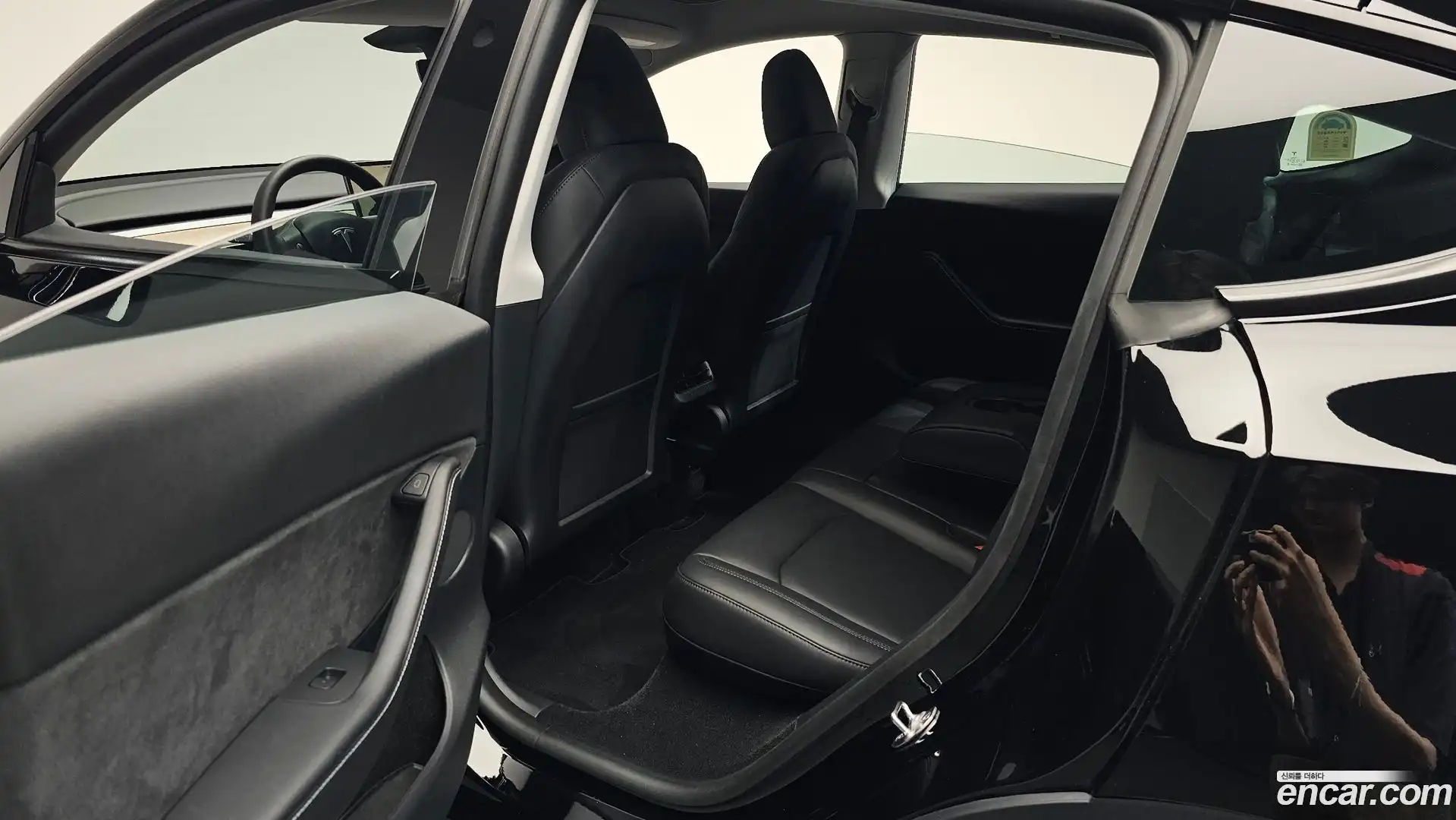 Model Y Tesla 2024.7-INNER-036